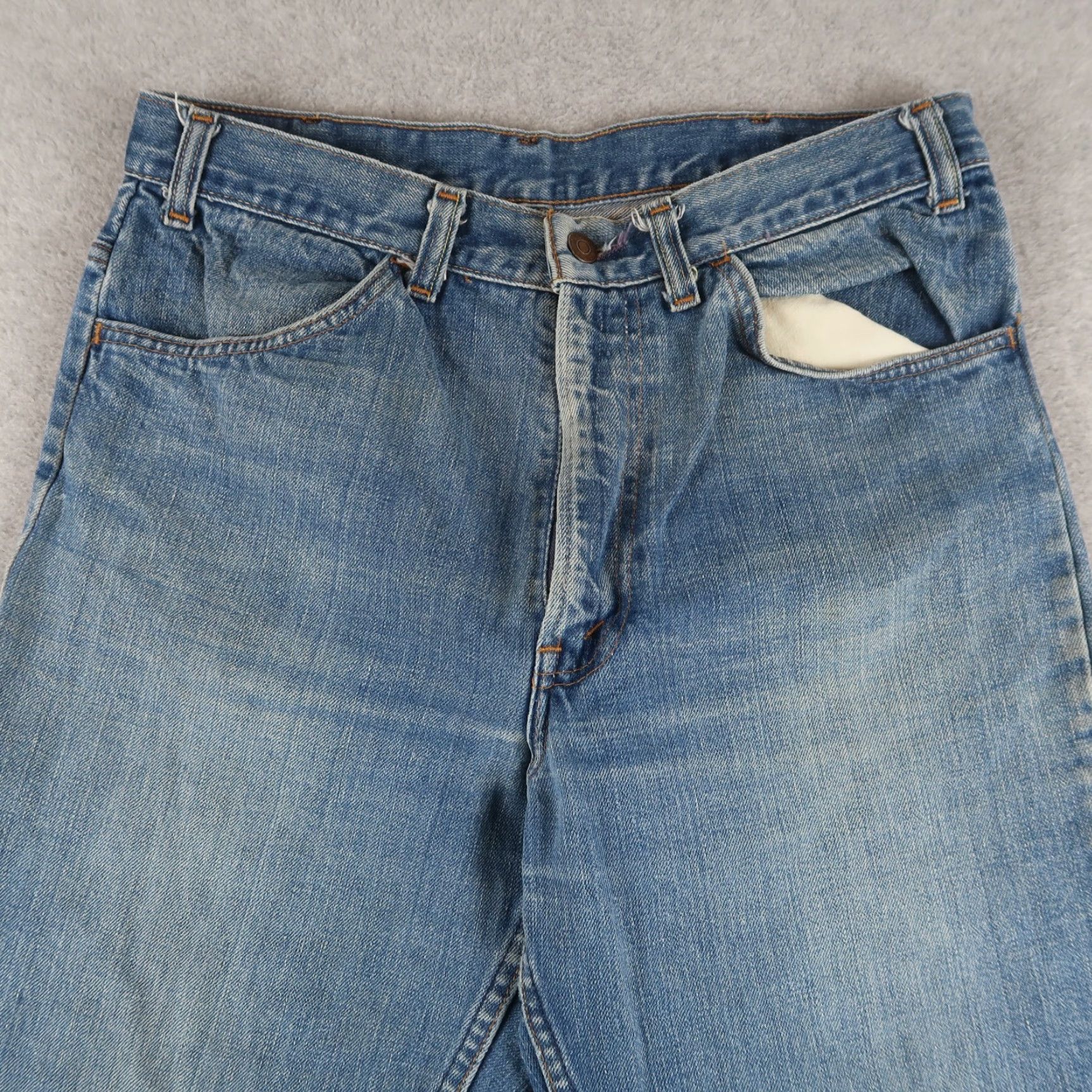 Levi's VINTAGE Levi's 646 Orange Tab Bellbottom Flare Jeans 31x23 Denim Blue 80s Mens Regular Size US 31 - 3 Thumbnail