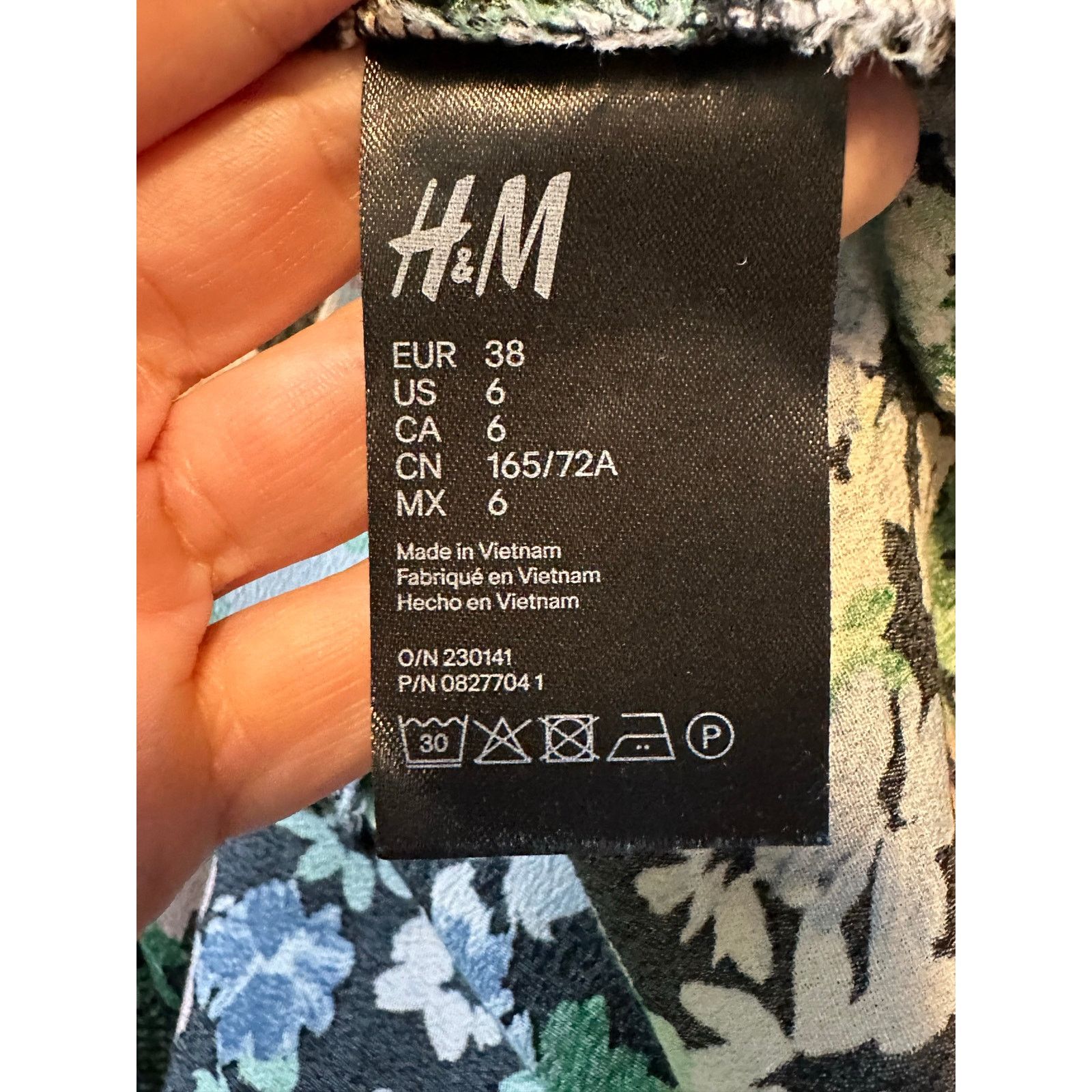 H&M H&M black green floral a line skirt size maxi skirt size 6 Size 28" / US 6 / IT 42 - 5 Thumbnail