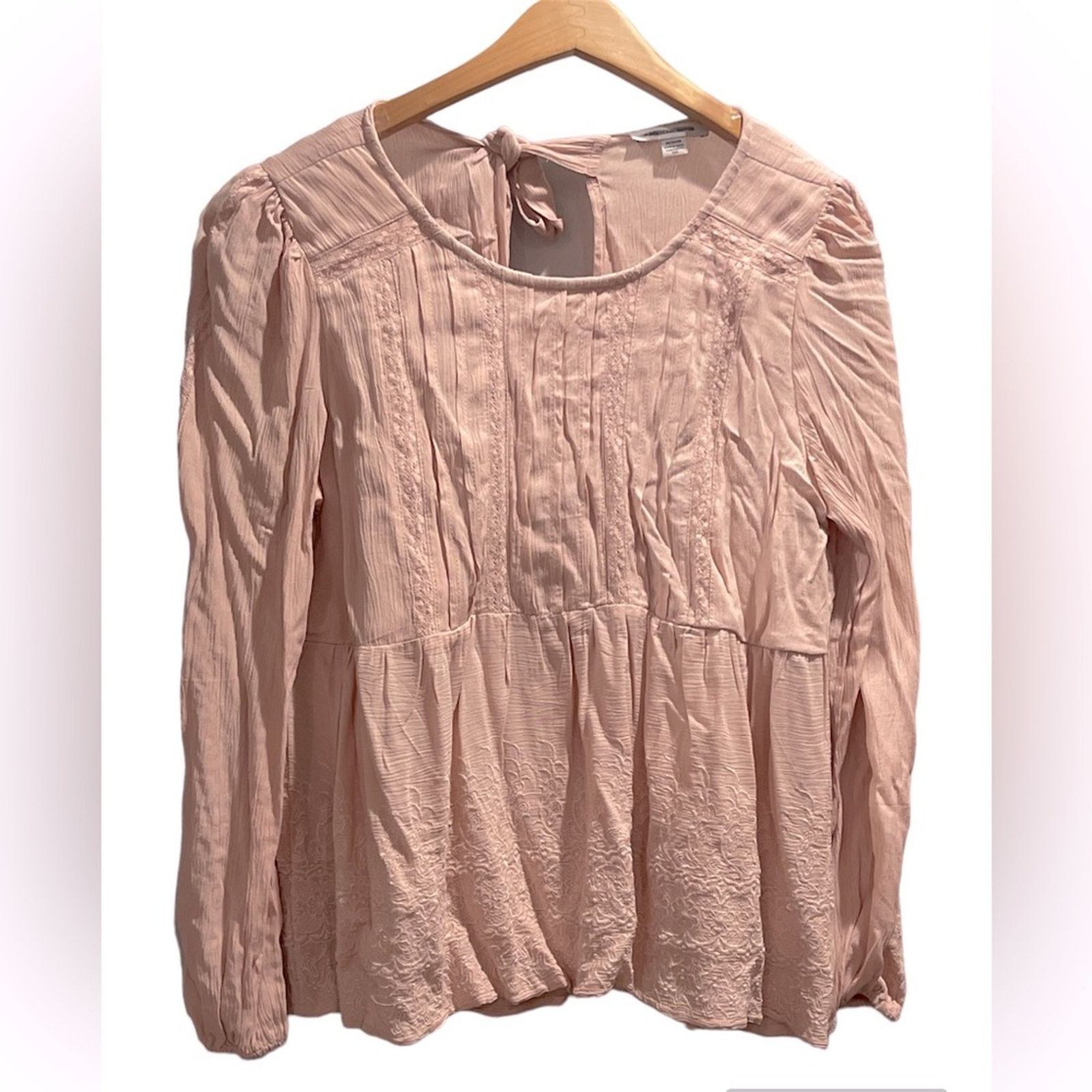 American Eagle Outfitters AMERICAN EAGLE Woman’s Peach Peasant Blouse Sz M Size M / US 6-8 / IT 42-44 - 1 Thumbnail