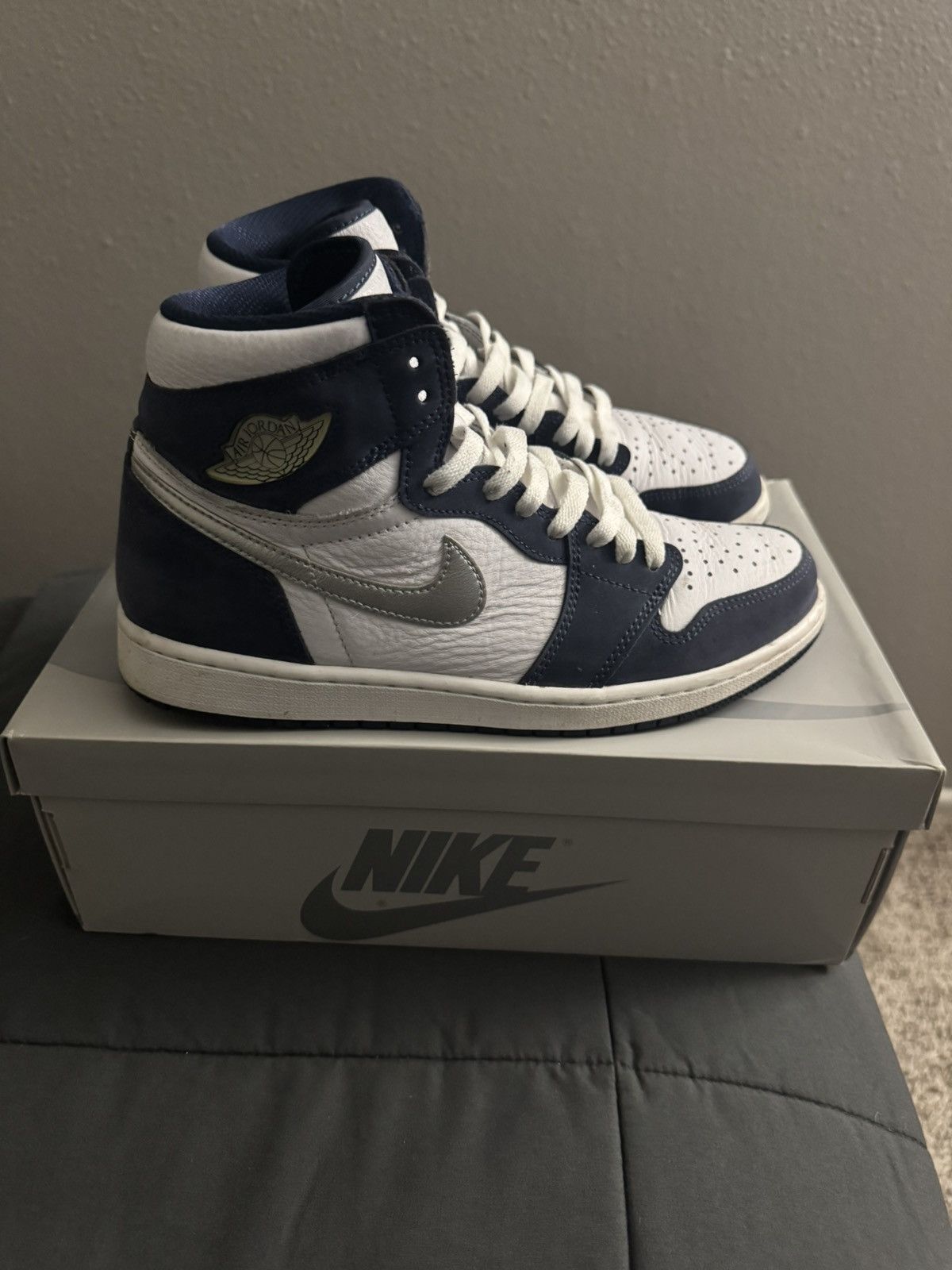 Jordan Brand Air Jordan 1 Retro High CO.JP - Midnight Navy Size US 10 / EU 43 - 1 Thumbnail