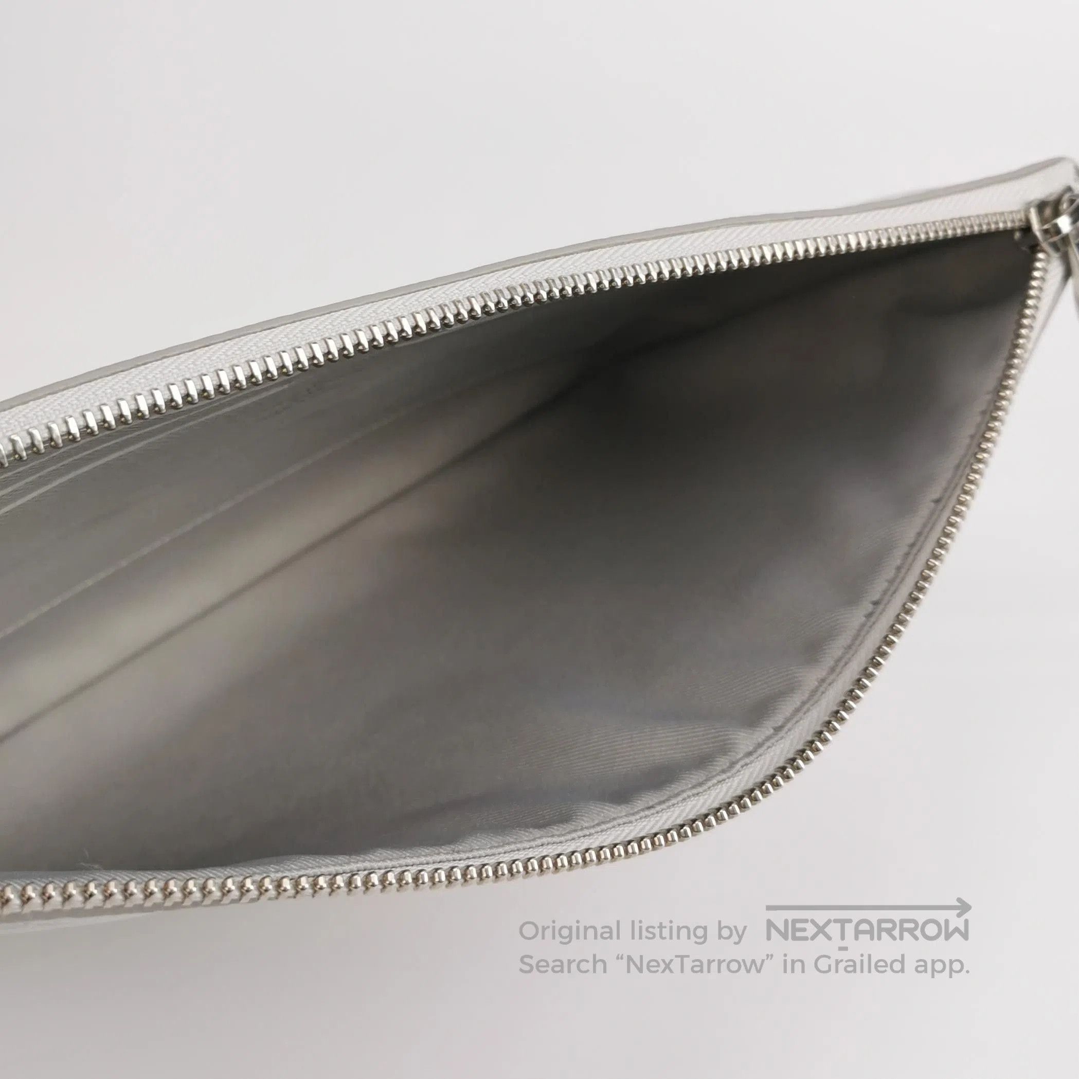 Louis Vuitton Louis Vuitton Pochette Voyage Gray Monogram Clutch. Size ONE SIZE - 6 Thumbnail