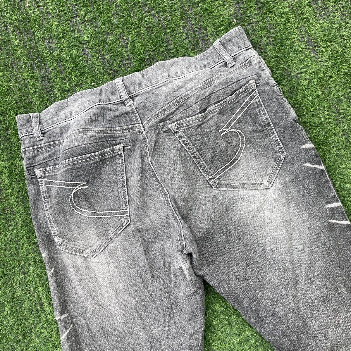 semanticdesign SEMANTIC DESIGN FLARED DISTRESSED JEANS Size US 32 / EU 48 - 9 Thumbnail