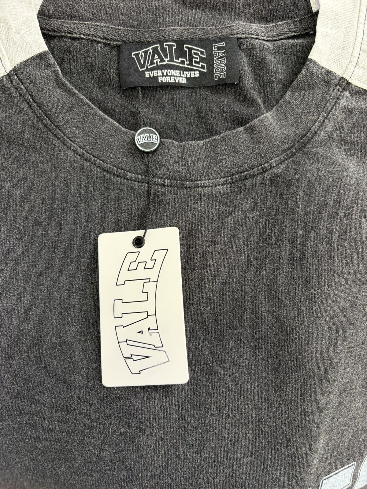 Vale Vale lives anthracite tee black Size US L / EU 52-54 / 3 - 5 Thumbnail