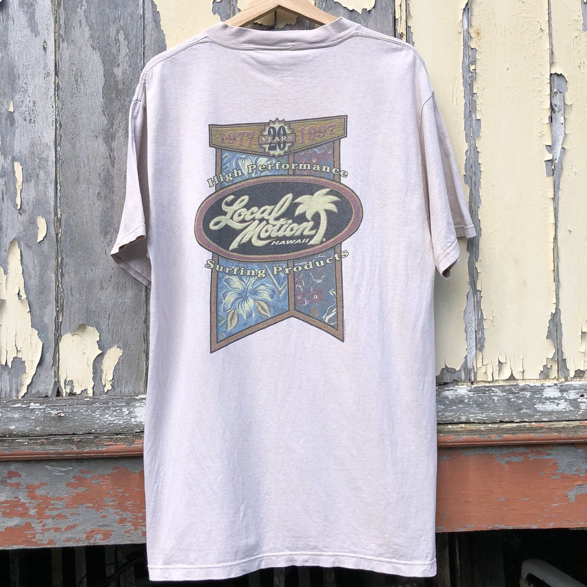 💢Distressed💢 Vintage Faded y2k LOCAL MOTION Surfing Tshirt
