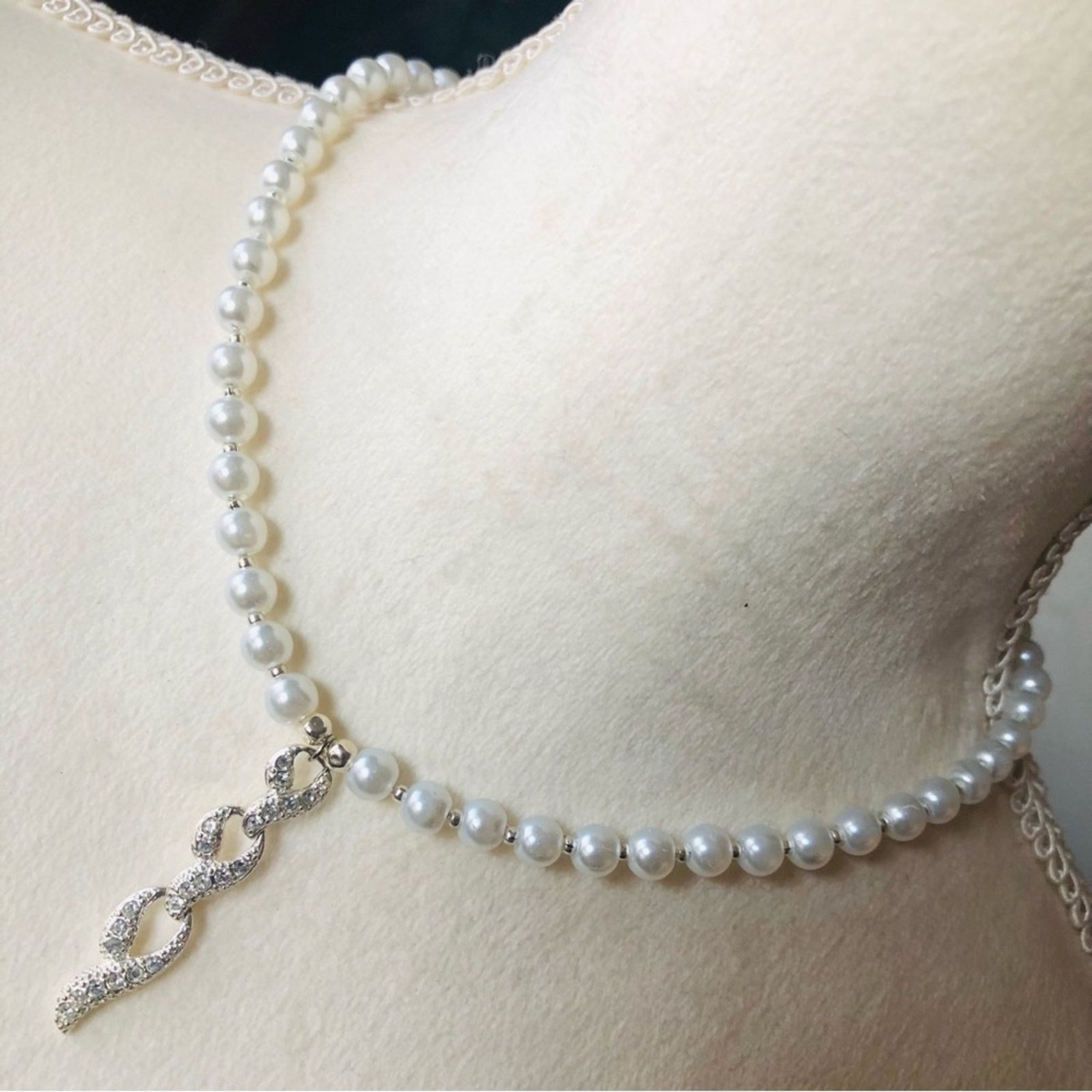 Handmade Handcrafted repurpose fancy stone dangle Pearl necklace Size ONE SIZE - 1 Thumbnail