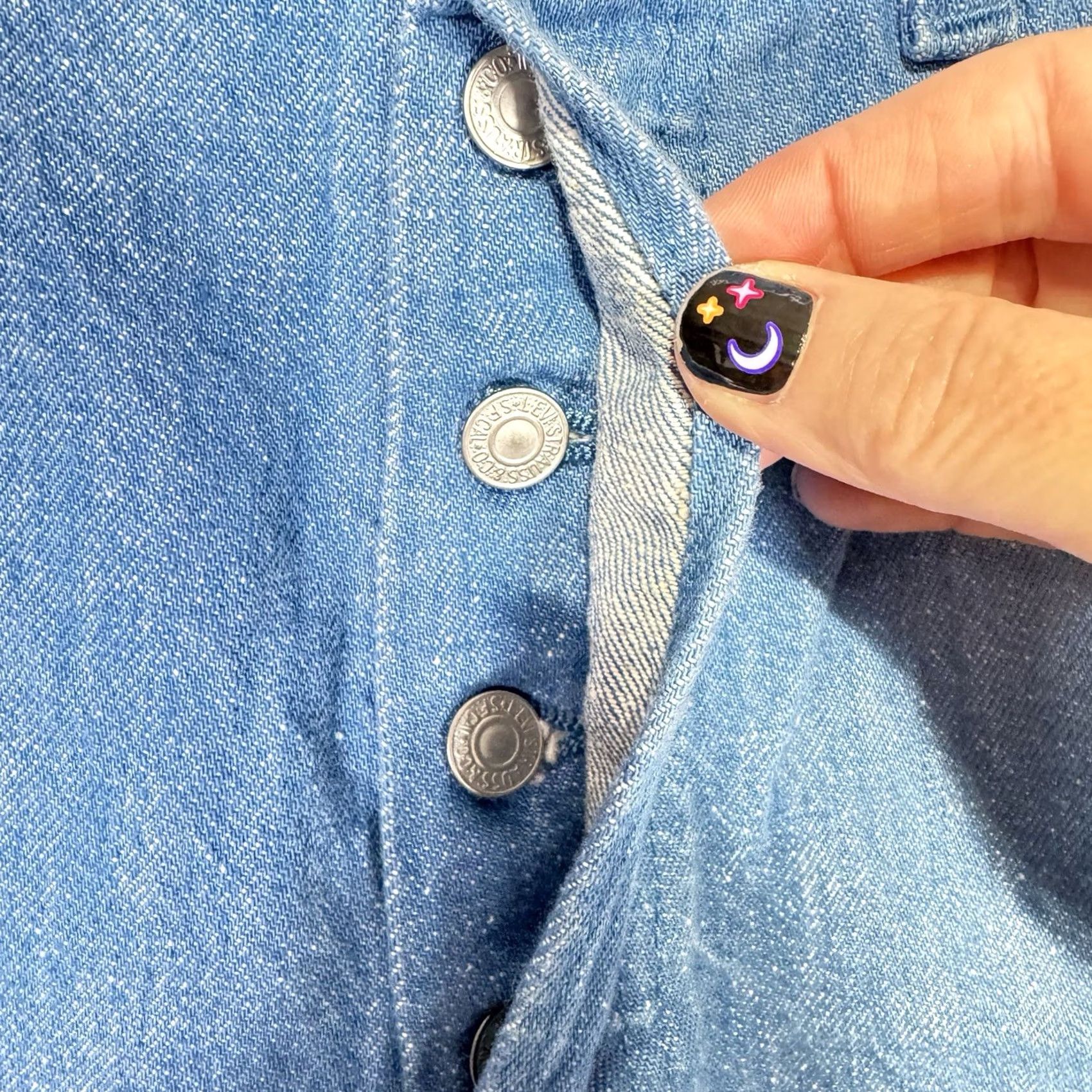 Levi's VTG Levi’s 501 Jeans Button Fly Dark Denim Misprint Tag White Oak Cone Mills 1032 Made in Mexico 33x29 Men Regular USA Straight Denim Size US 33 - 2 Thumbnail