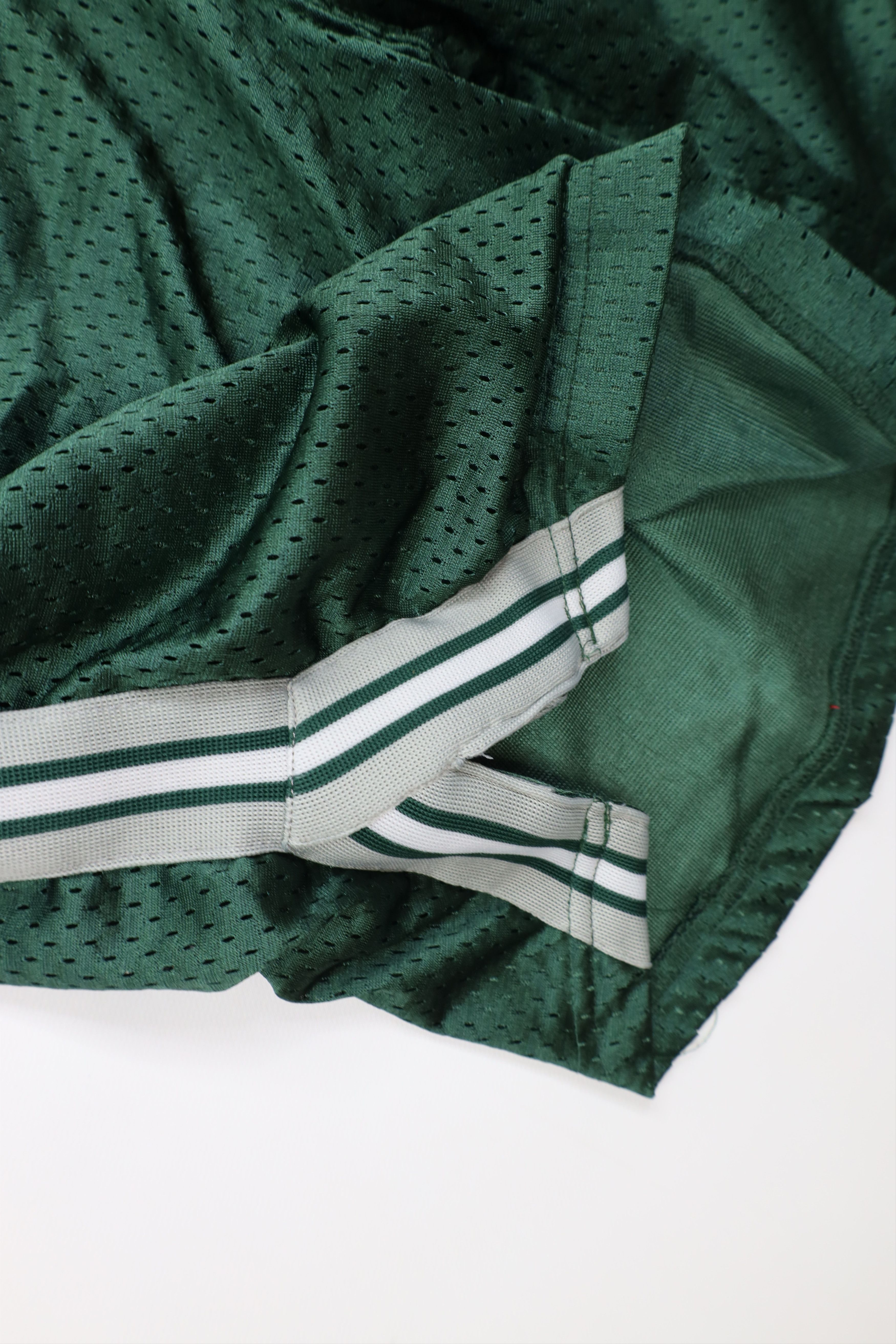 Vintage Vintage Michigan State University Mesh Basketball Shorts Size US 34 / EU 50 - 7 Thumbnail