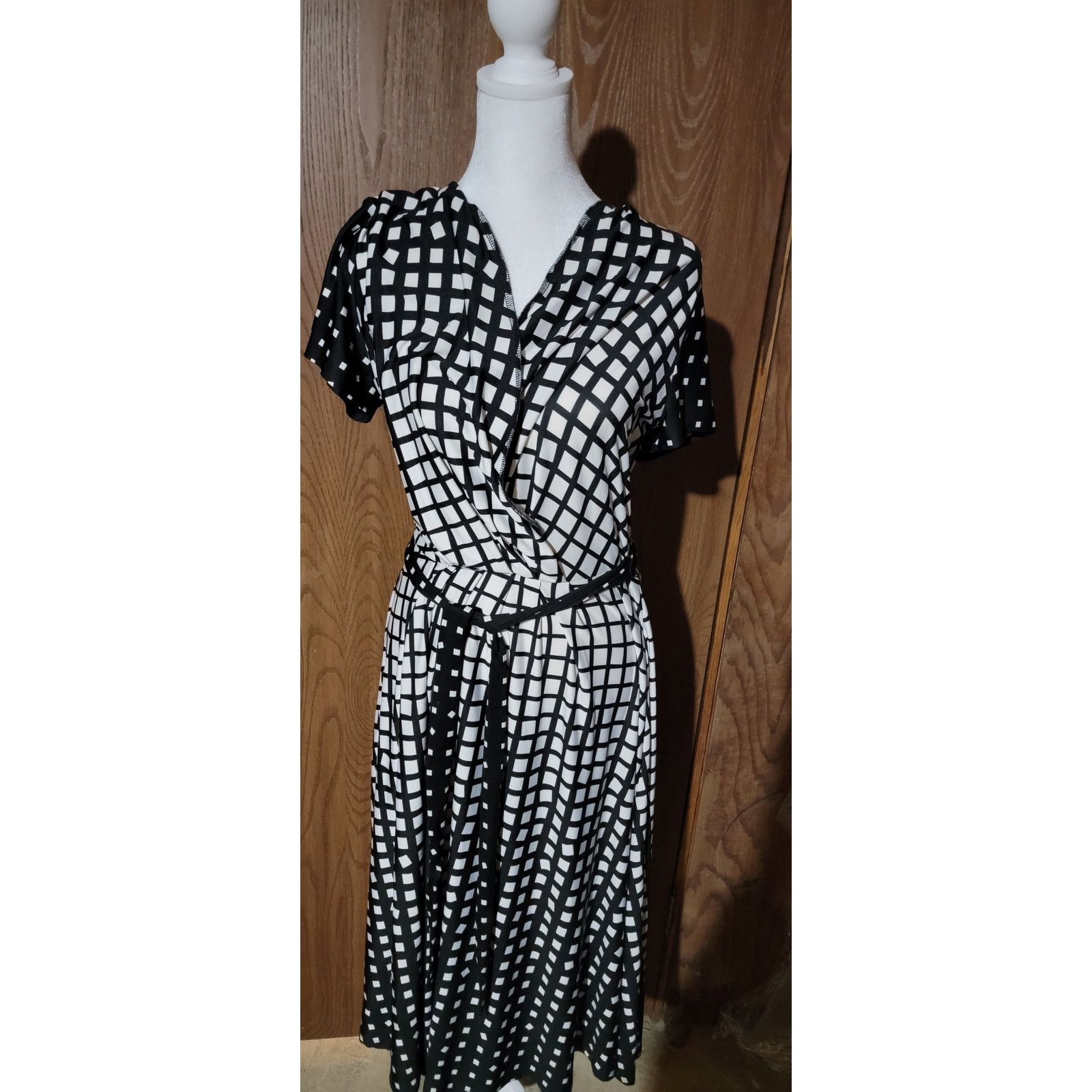 The Unbranded Brand Cocomo’ Black n White Checked Wrap Dress - Medium Size M / US 6-8 / IT 42-44 - 1 Thumbnail