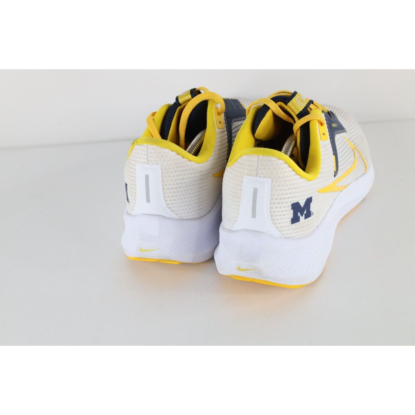 Nike Nike Team Issued University of Michigan Pegasus Shoes Size US 12 / EU 45 - 5 Thumbnail