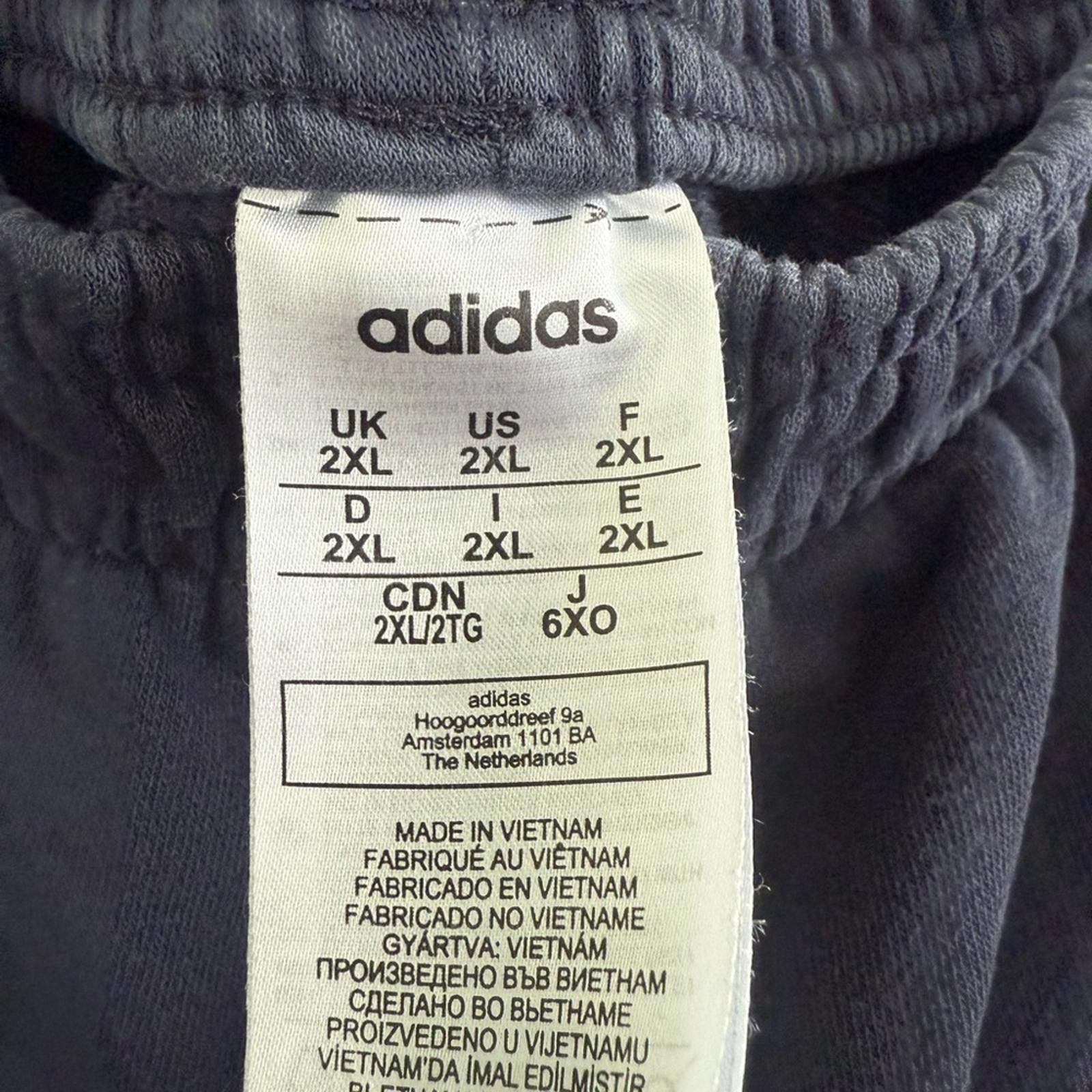Adidas Adidas Navy Sweatpants Size US 40 / EU 56 - 1 Thumbnail
