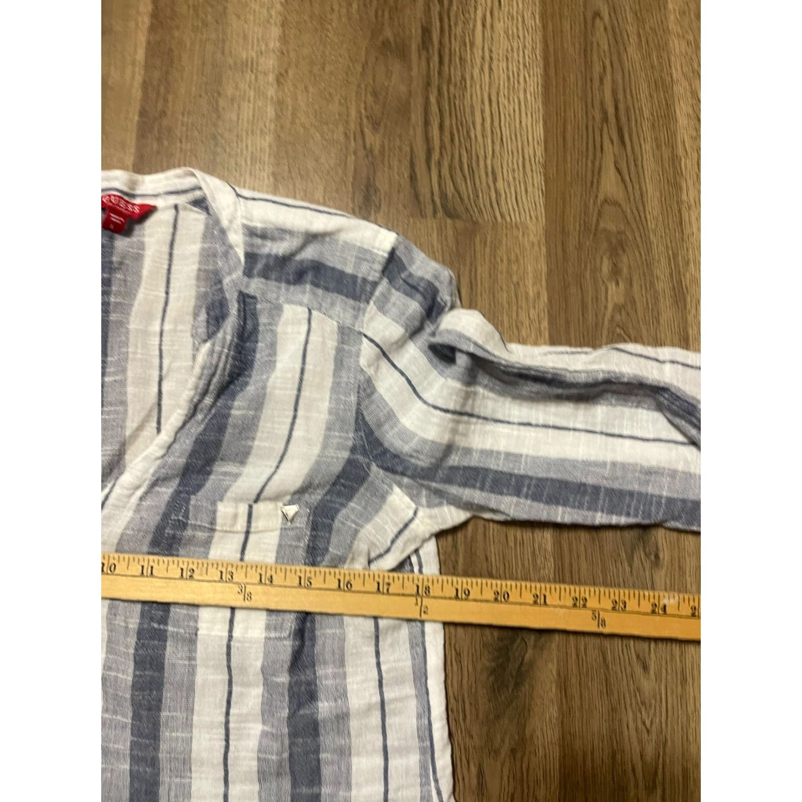 Guess GUESS Shirt Women's Large Blue White Striped Button Up V-neck 3/4 Sleeve Size L / US 10 / IT 46 - 5 Thumbnail