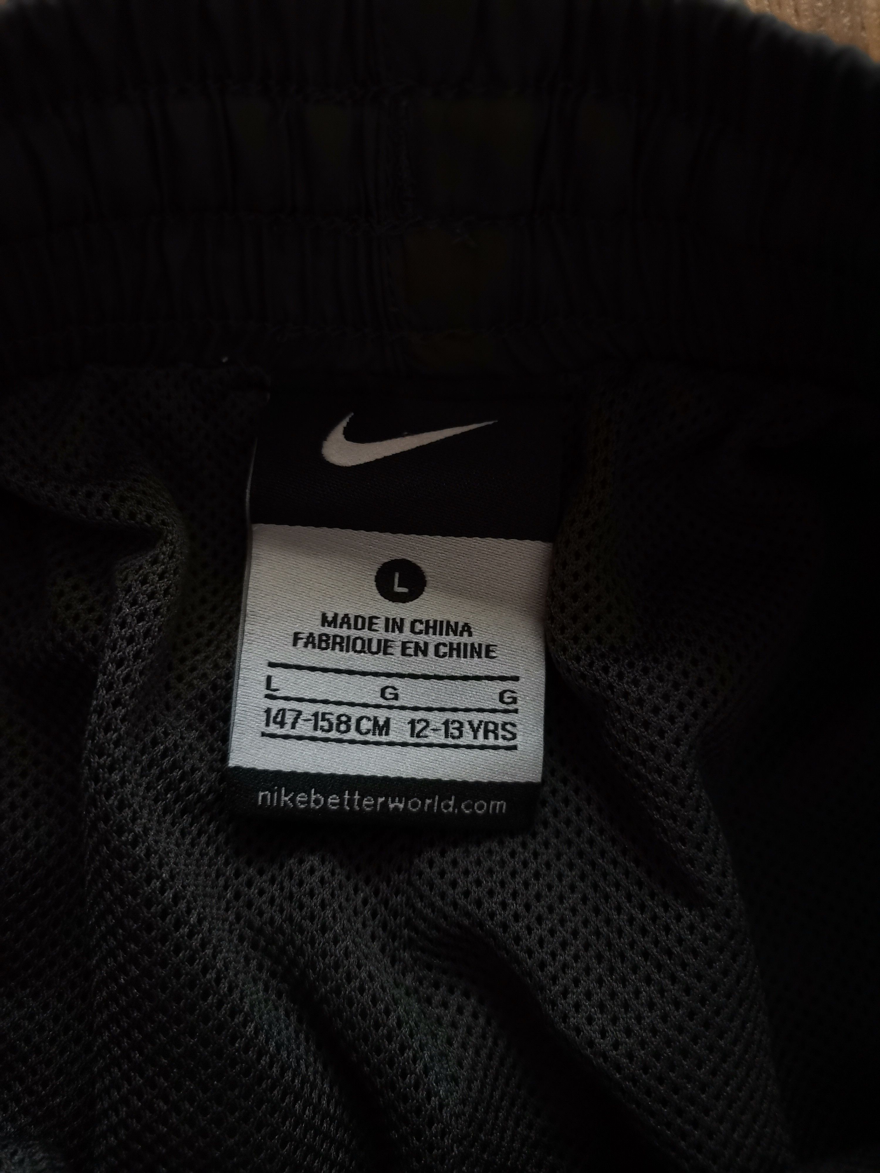 Nike Nike Shorts Size US 28 / EU 44 - 3 Thumbnail