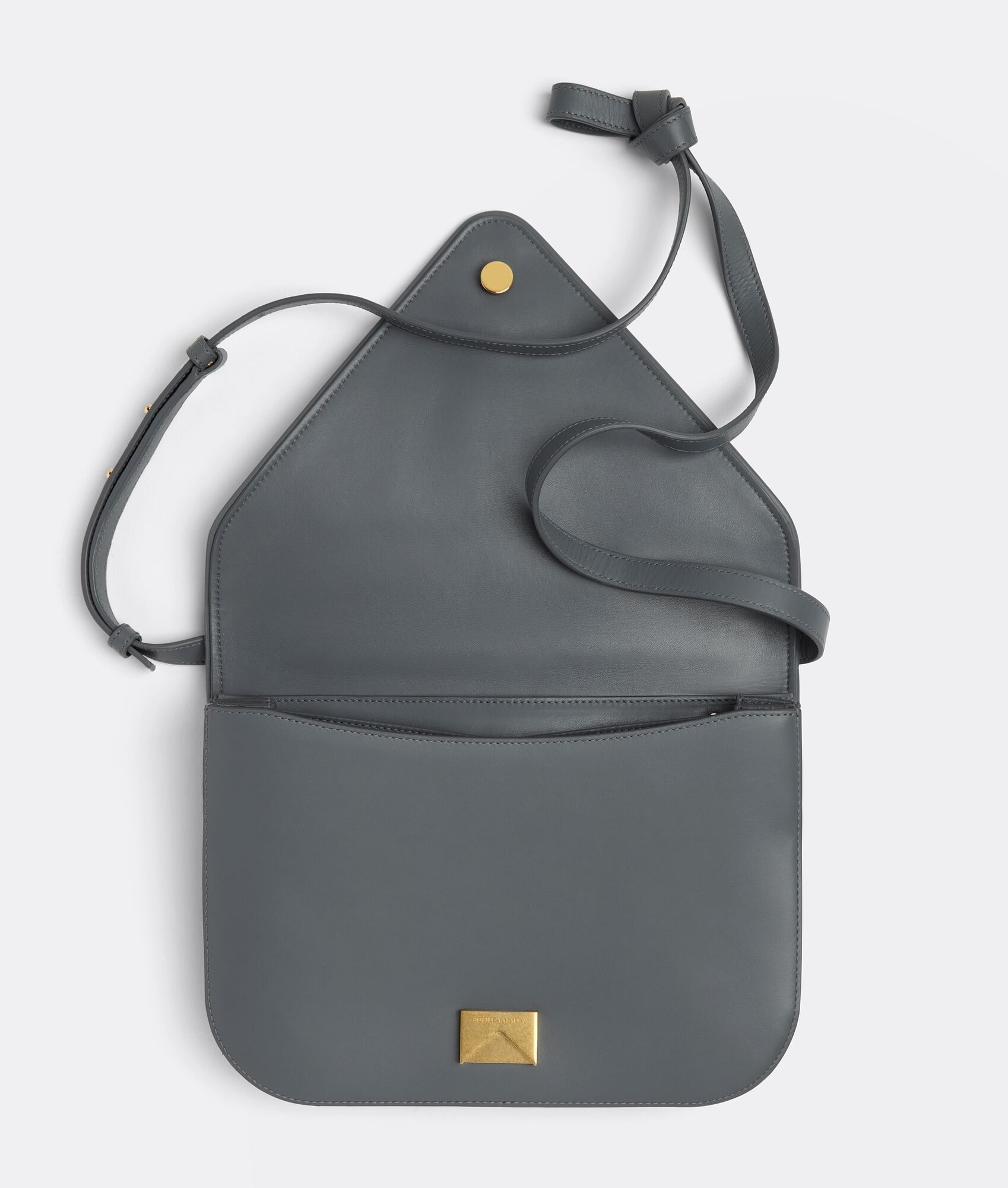 Bottega Veneta o1n1vont0325 Size: OS / Mount Bag in Slate Grey Size ONE SIZE - 3 Thumbnail