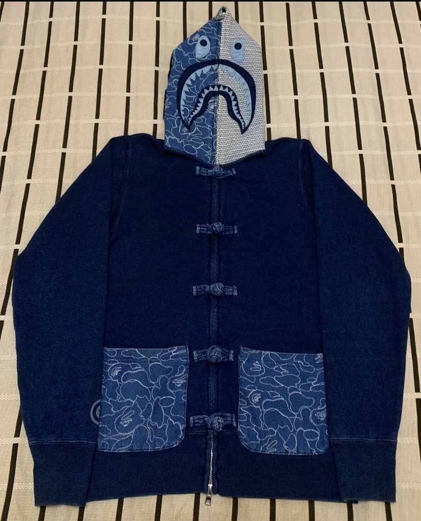 Bape Bape Shark Camo Blue Light Jacket S Men Size US S / EU 44-46 / 1 - 1 Thumbnail