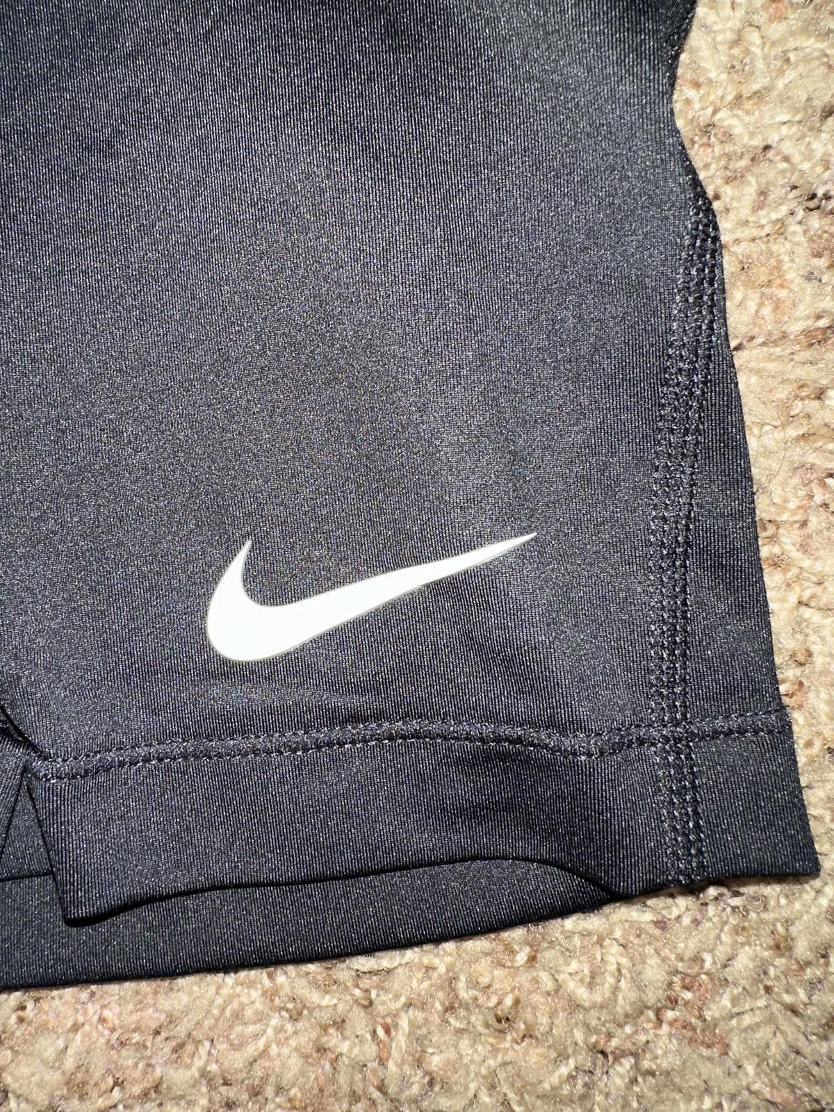 Nike Nike Women's Dri-Fit Pro 3 Big Dot Training Shorts Size 28" / US 6 / IT 42 - 2 Thumbnail