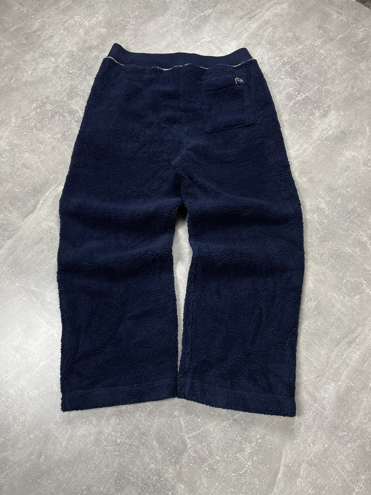 JW Anderson × Japanese Brand × Uniqlo J.W. Anderson Uniqlo Navy Blue Teddy Style Fleece Pants Size US 32 / EU 48 - 10 Thumbnail