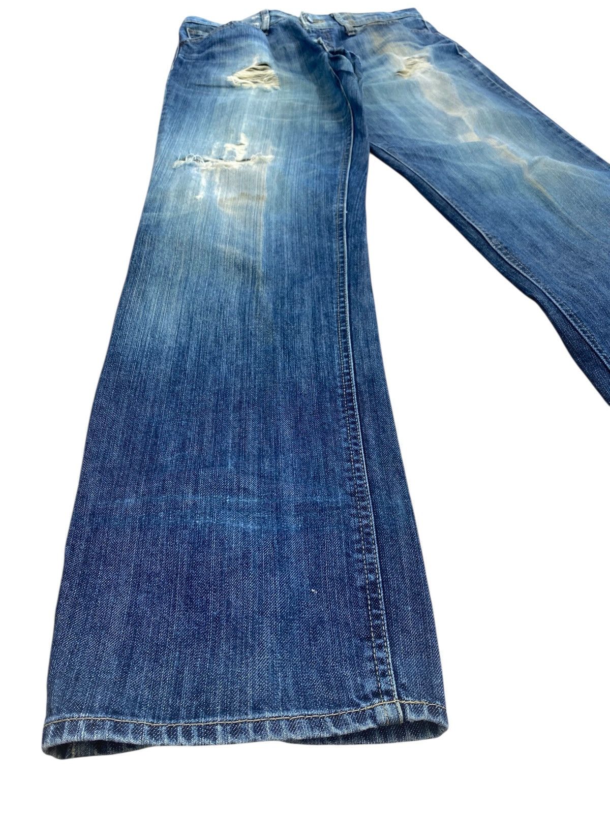 Japanese Brand Japanese Brand Faded Wash Ripped Style Loose Jeans Size US 32 / EU 48 - 7 Thumbnail