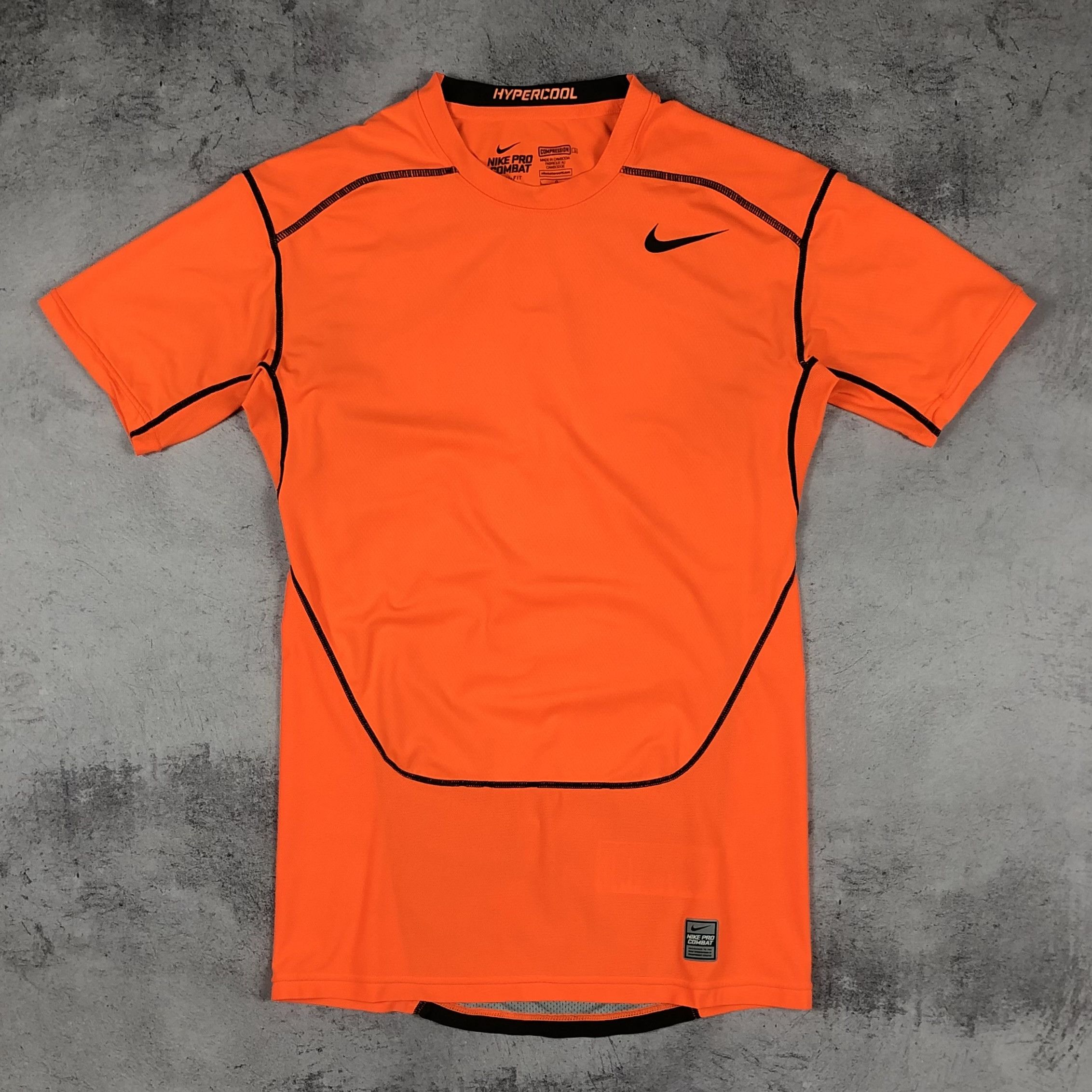 Nike Nike Pro Combat Dri-Fit Compression Tee Hypercool Size US L / EU 52-54 / 3 - 2 Thumbnail