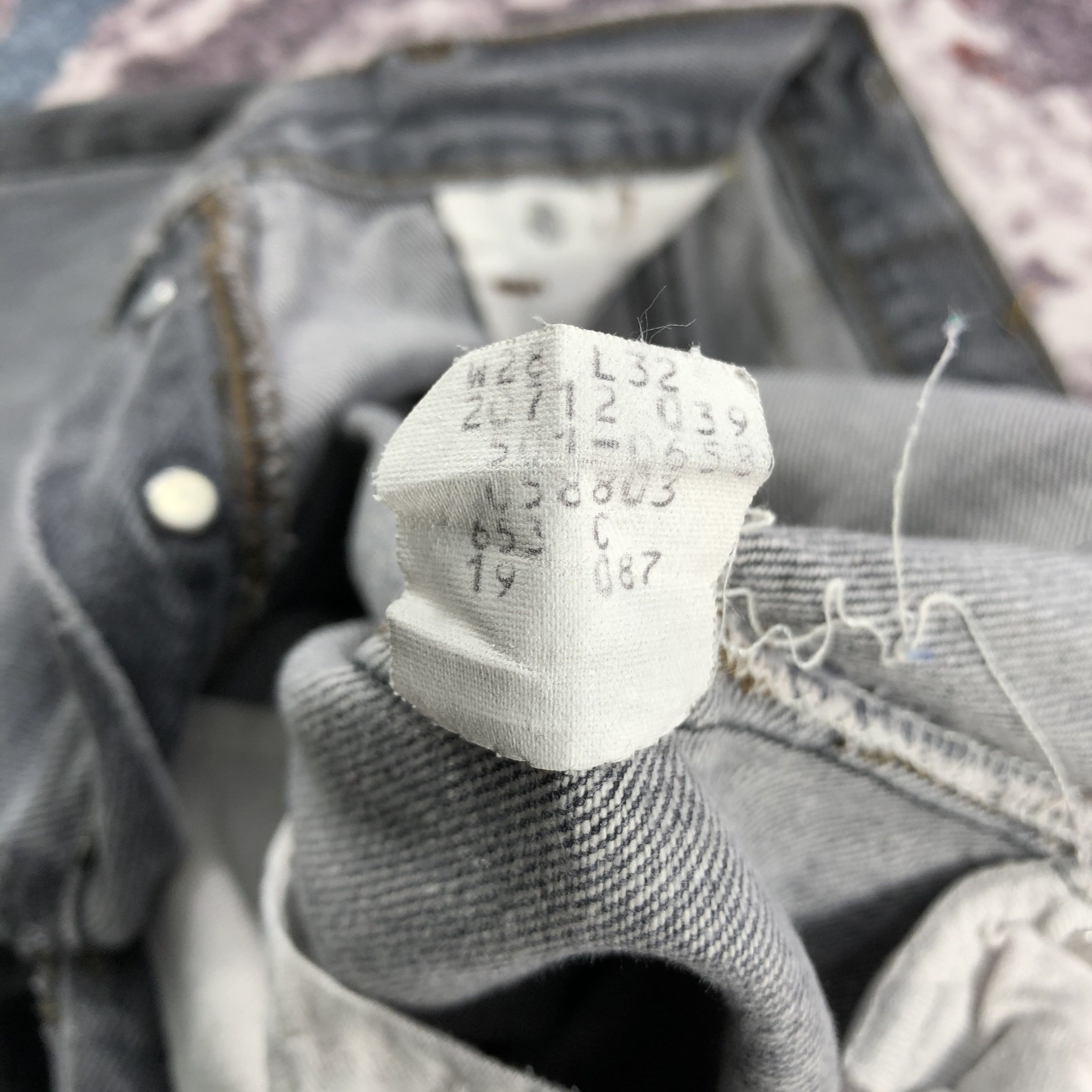 Levi's Vintage 90s Ash Gray Levis 501 Jeans-JM2379 Size US 28 / EU 44 - 16 Thumbnail