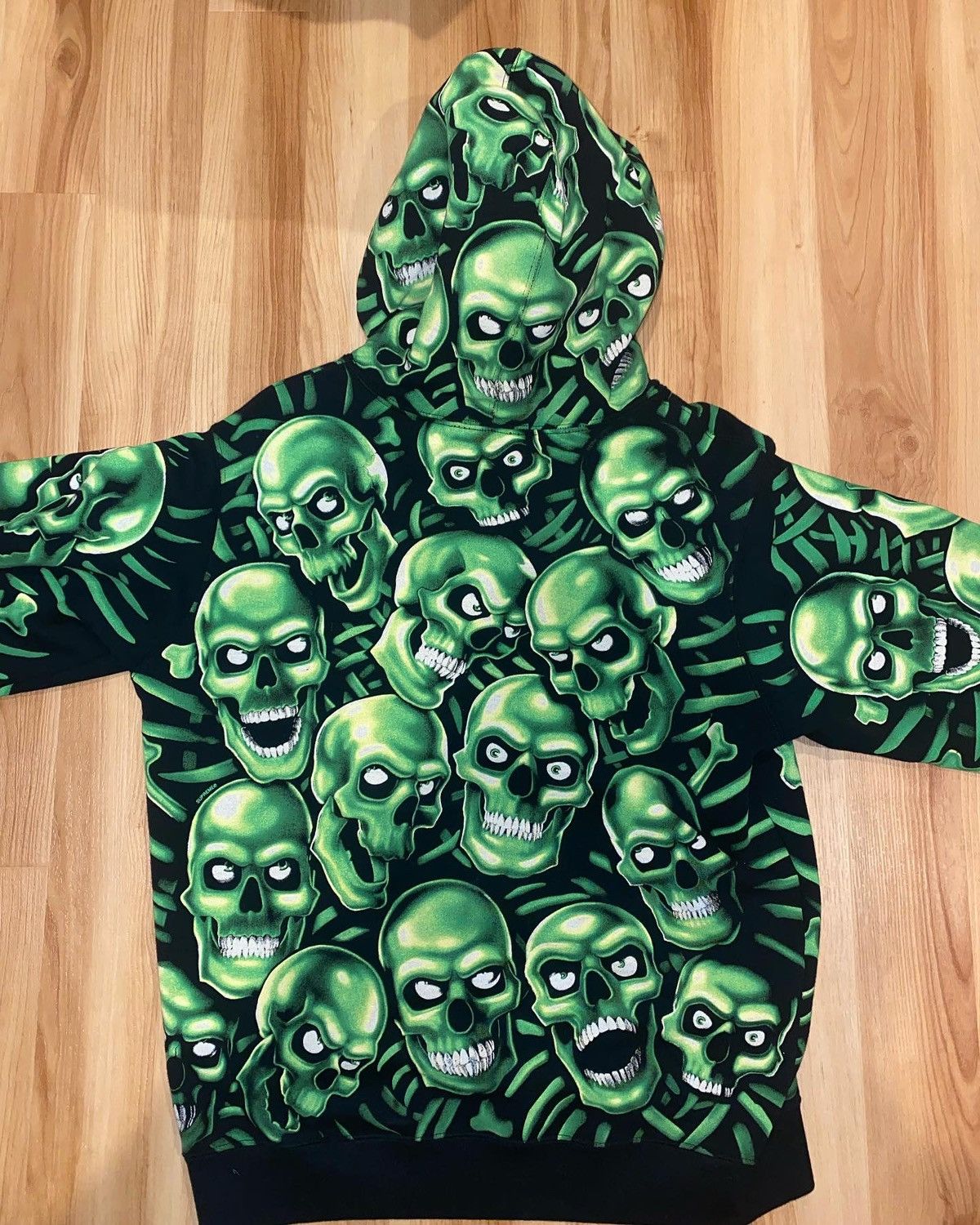 Supreme Supreme skullpile (2018) Size US L / EU 52-54 / 3 - 2 Thumbnail