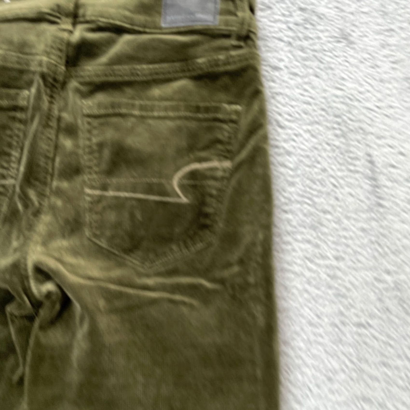 American Eagle Outfitters American Eagle Outfitters Green Corduroy Pants Womens 00 Flared Leg Cotton Logo Size 26" / US 2 / IT 38 - 6 Thumbnail