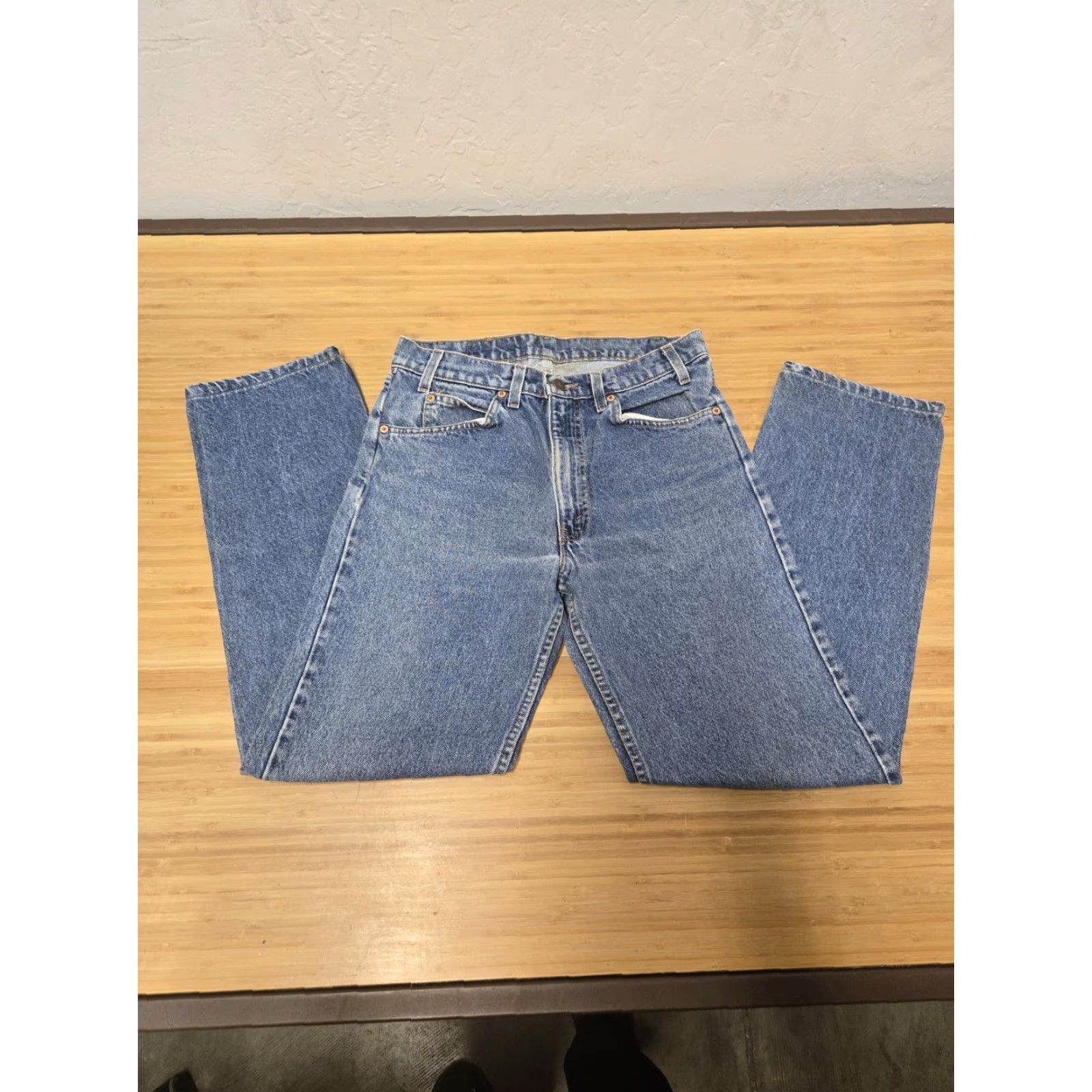 Levi's VINTAGE Levi's 505 Jeans Mens 32x32 Blue Denim Straight Leg Made USA 90s Size US 32 / EU 48 - 4 Thumbnail