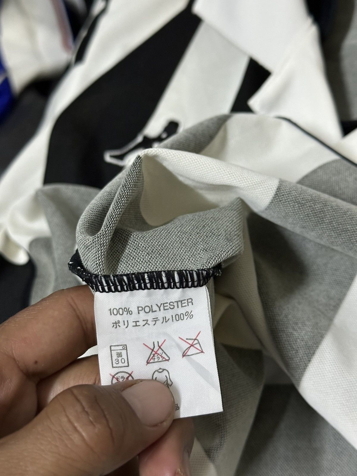 Vintage Vintage Kappa Juventus Jersey . Size US L / EU 52-54 / 3 - 7 Thumbnail