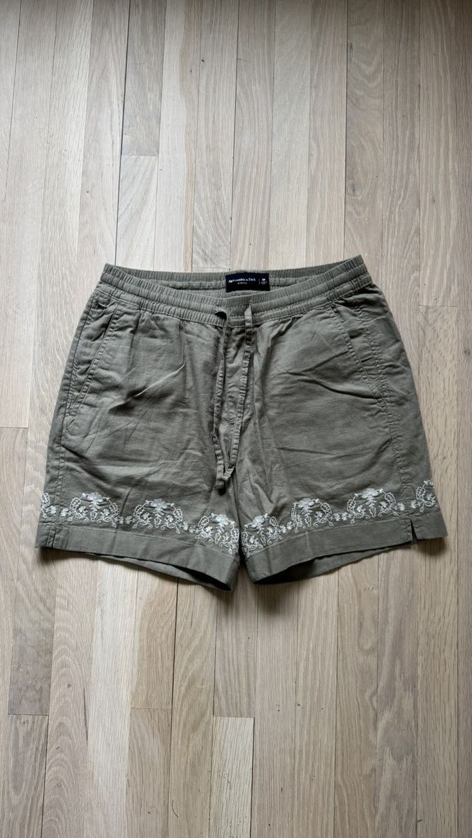 Abercrombie & Fitch Abercrombie Olive Linen Shorts Size US 32 / EU 48 - 1 Thumbnail