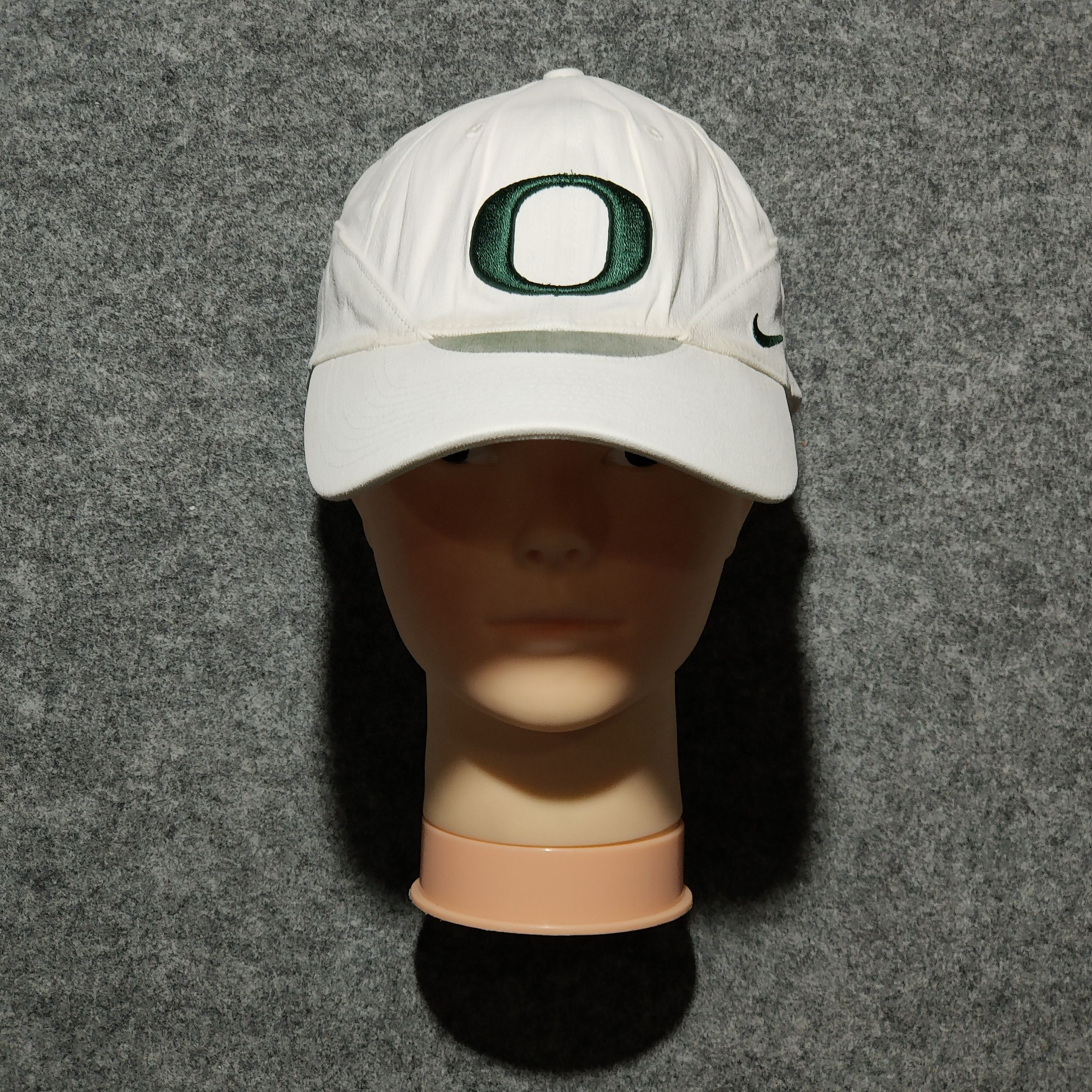 NFL 🔥Nike Team Swoosh Flex Oregon Ducks Football Size ONE SIZE - 1 Thumbnail