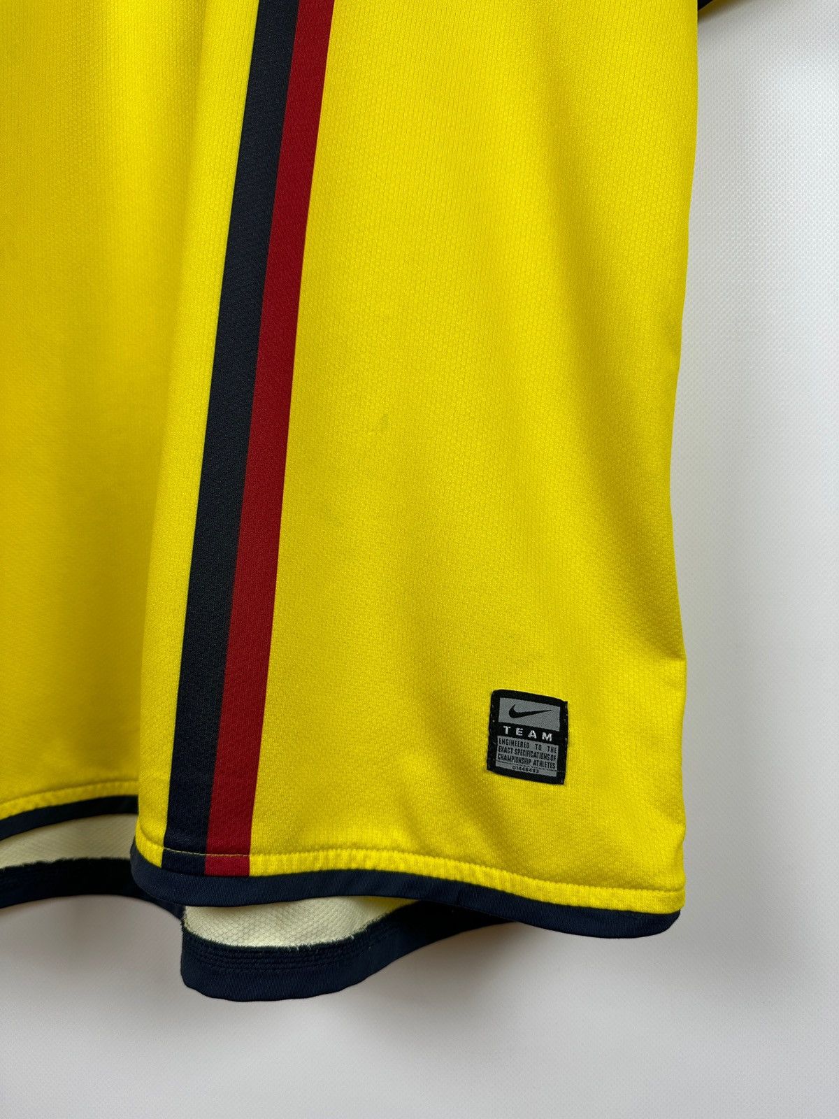 Nike 2008/09 Nike FC Barcelona Vintage Soccer Jersey Size US L / EU 52-54 / 3 - 9 Thumbnail