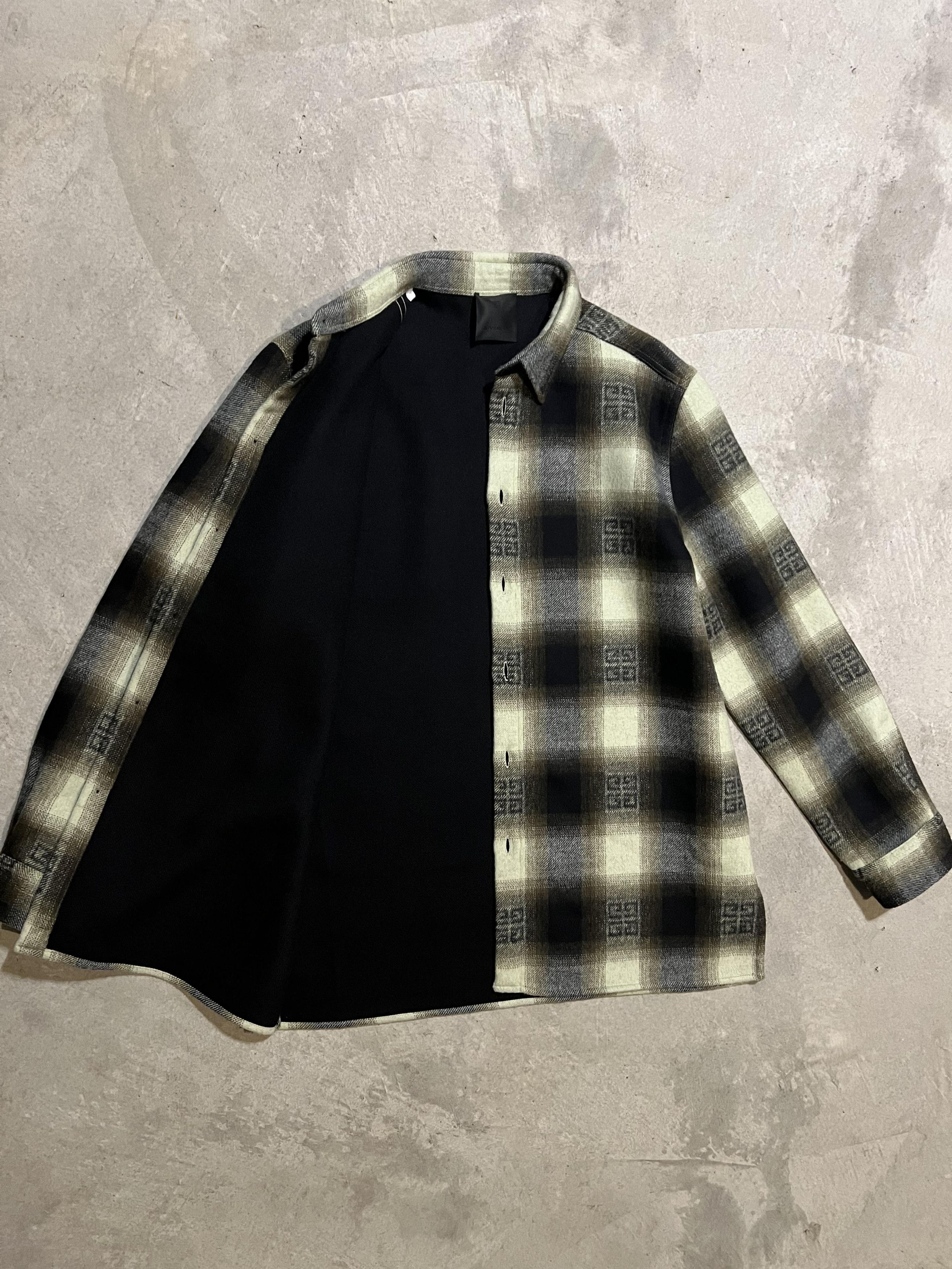 Givenchy Givenchy Classic Fit All-Over Print Overshirt Size US M / EU 48-50 / 2 - 5 Thumbnail