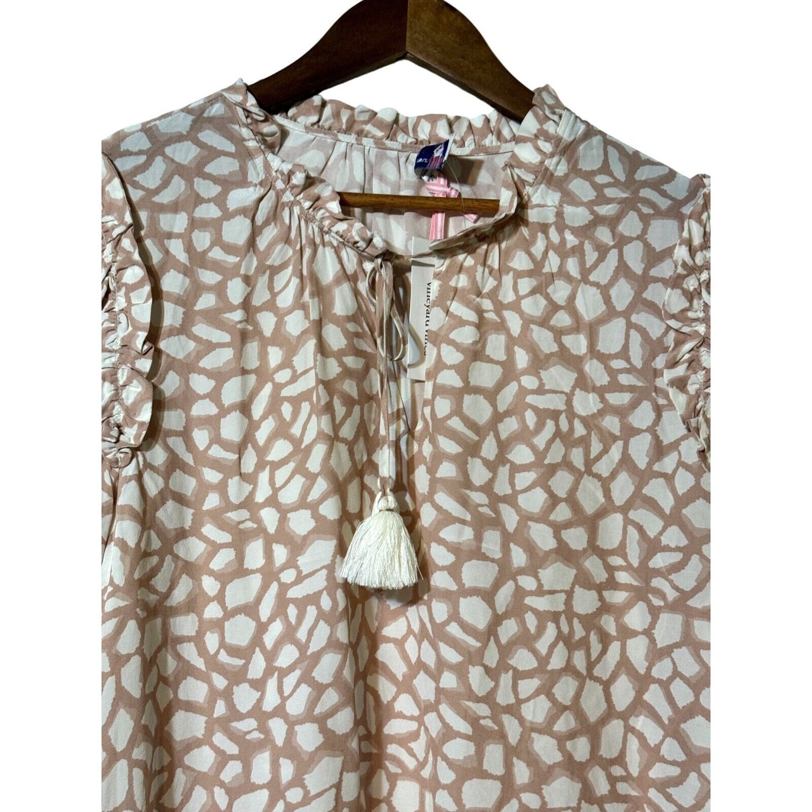 Vineyard Vines Vineyard Vines Shirt XL New Ruffle Top Animal Geo Print Size XL / US 12-14 / IT 48-50 - 2 Thumbnail