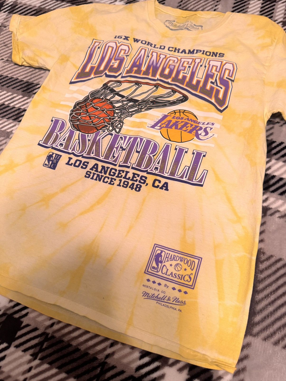 Mitchell & Ness Mitchell & Ness tie-dye Lakers t-shirt Size US S / EU 44-46 / 1 - 2 Thumbnail