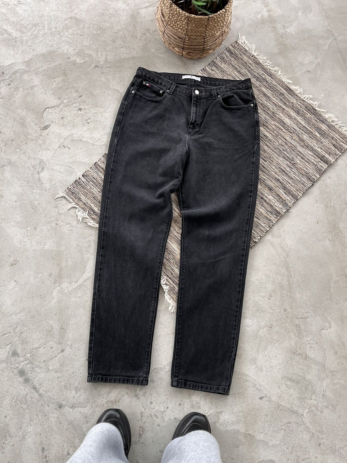 Tommy Hilfiger Vintage Tommy Hilfiger Black Grey Straight Denim Jeans Y2K Size US 34 / EU 50 - 2 Thumbnail