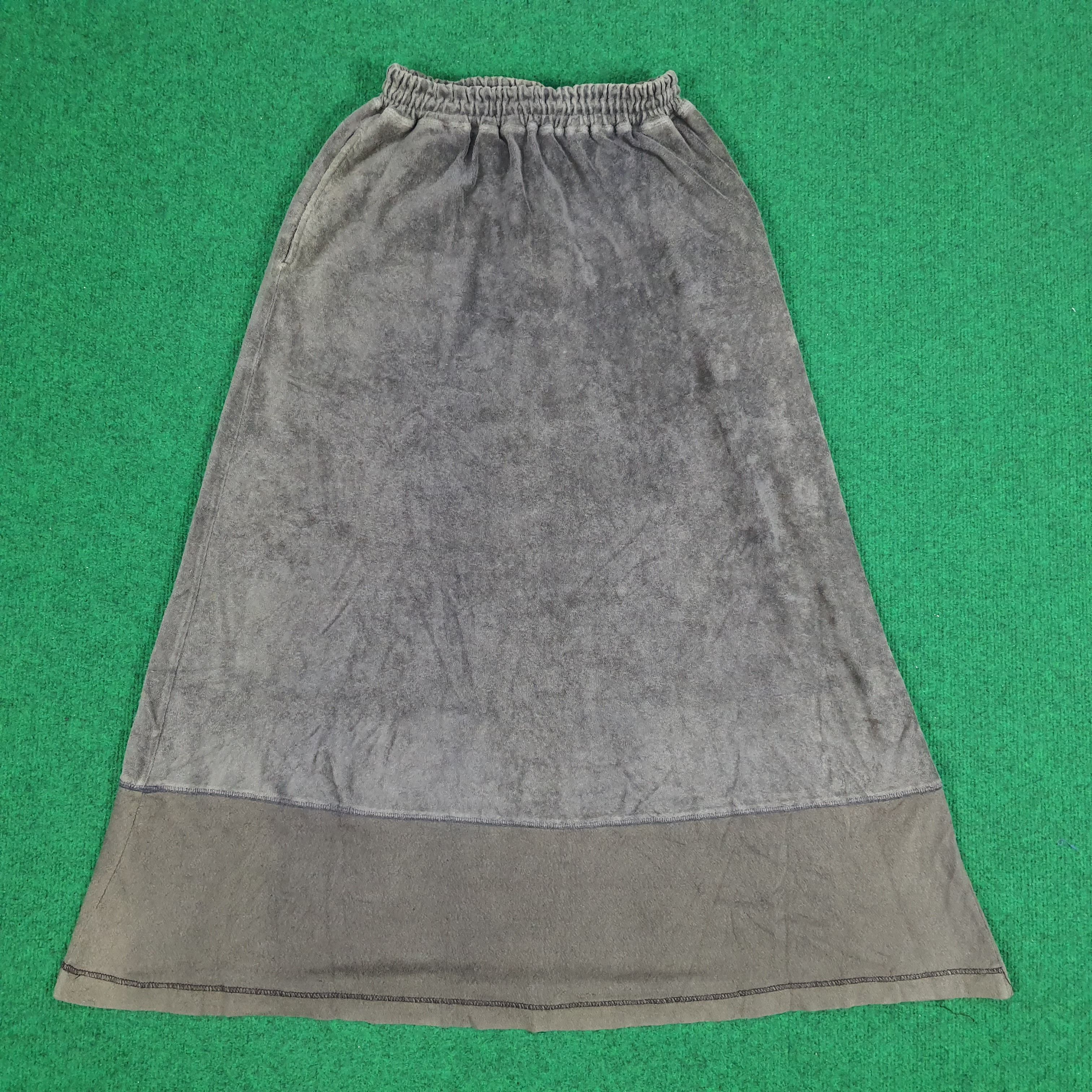 Hai Sporting Gear × Japanese Brand × Vintage Vintage Hai sporting Gear by Issey Miyake Velvet Maxi Skirts Size 28" / US 6 / IT 42 - 1 Thumbnail