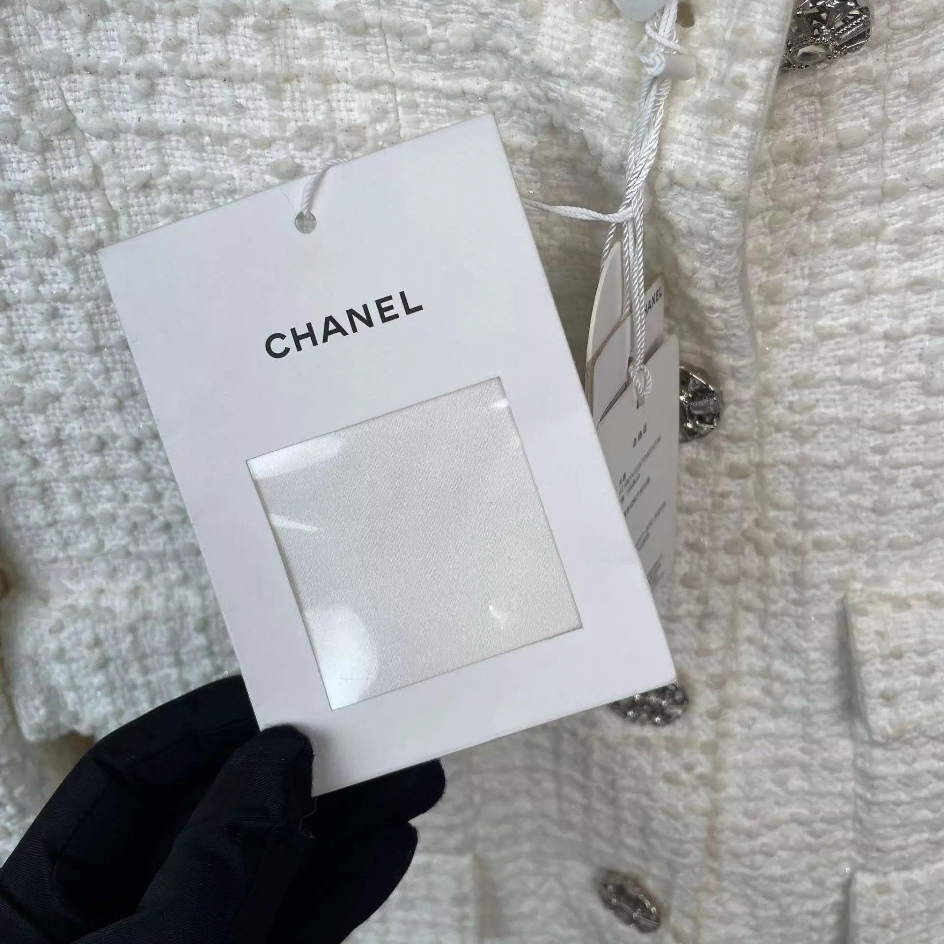 Chanel Chanel white knit jacket 34 Size XS / US 0-2 / IT 36-38 - 4 Thumbnail