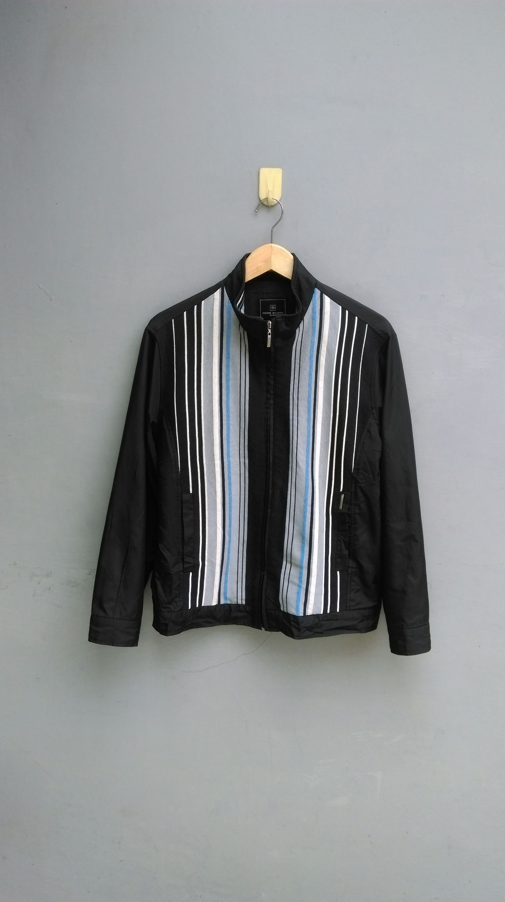 Pierre Balmain Vintage Pierre Balmain front stripe jacket Size M / US 6-8 / IT 42-44 - 1 Thumbnail