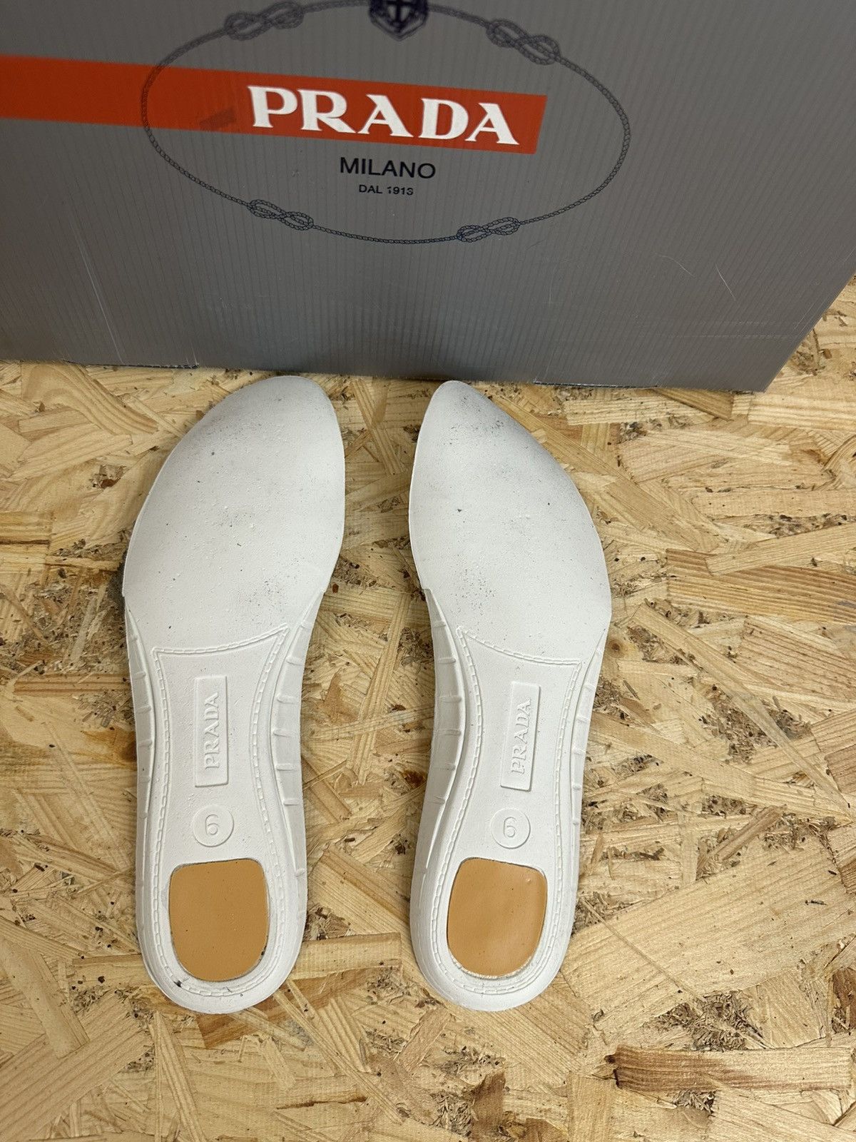 Prada Prada sneakers size 8,5 US Size US 8.5 / EU 41-42 - 11 Thumbnail