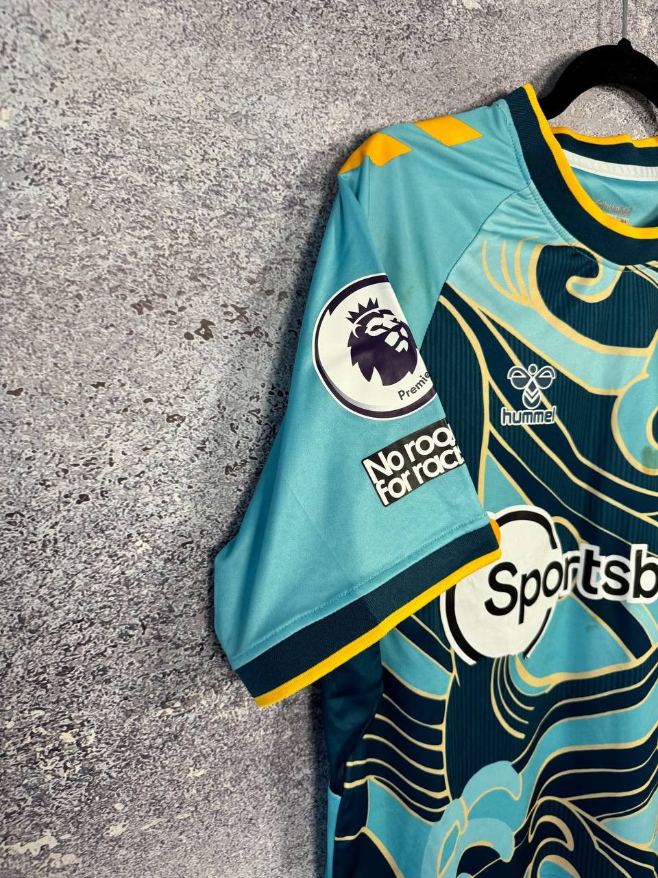 Hummel × Vintage Vintage Southampton 2022/23 Hummel Soccer Jersey Size US S / EU 44-46 / 1 - 6 Thumbnail