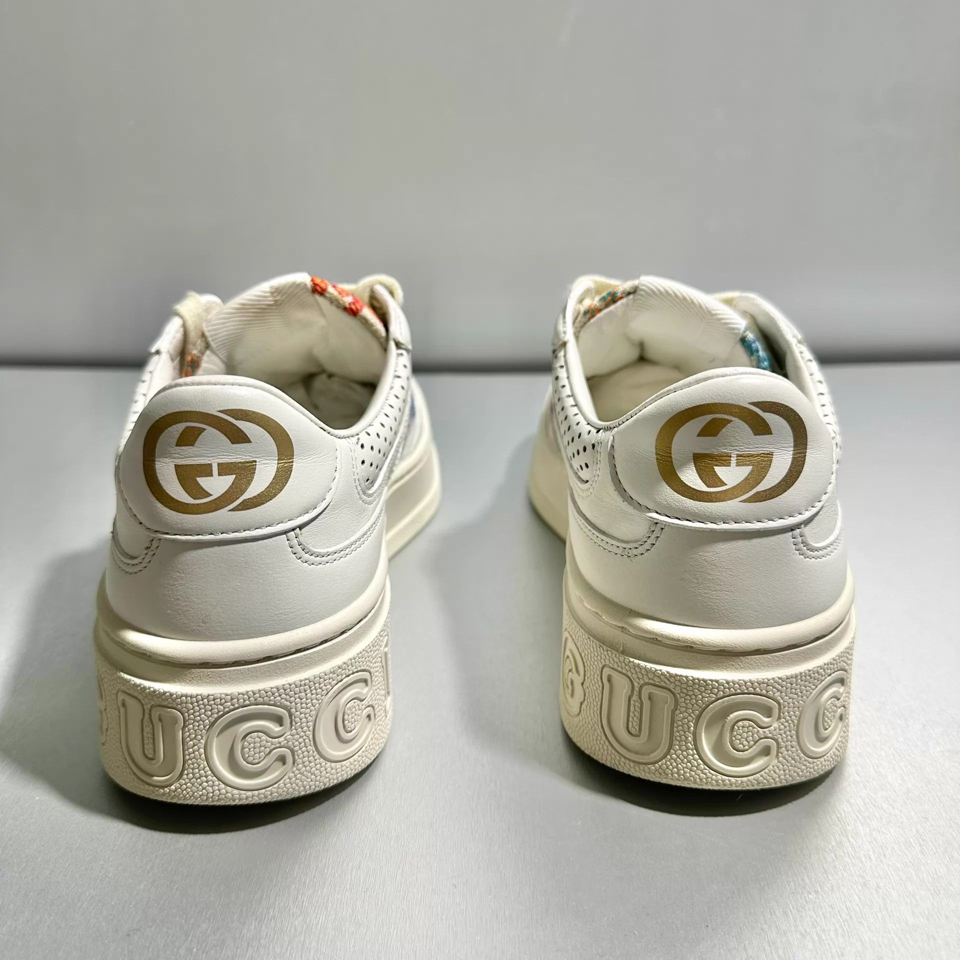 Gucci Gucci biscuit platform sneaker 37.5 EU worn once mint Size US 7 / IT 37 - 5 Thumbnail