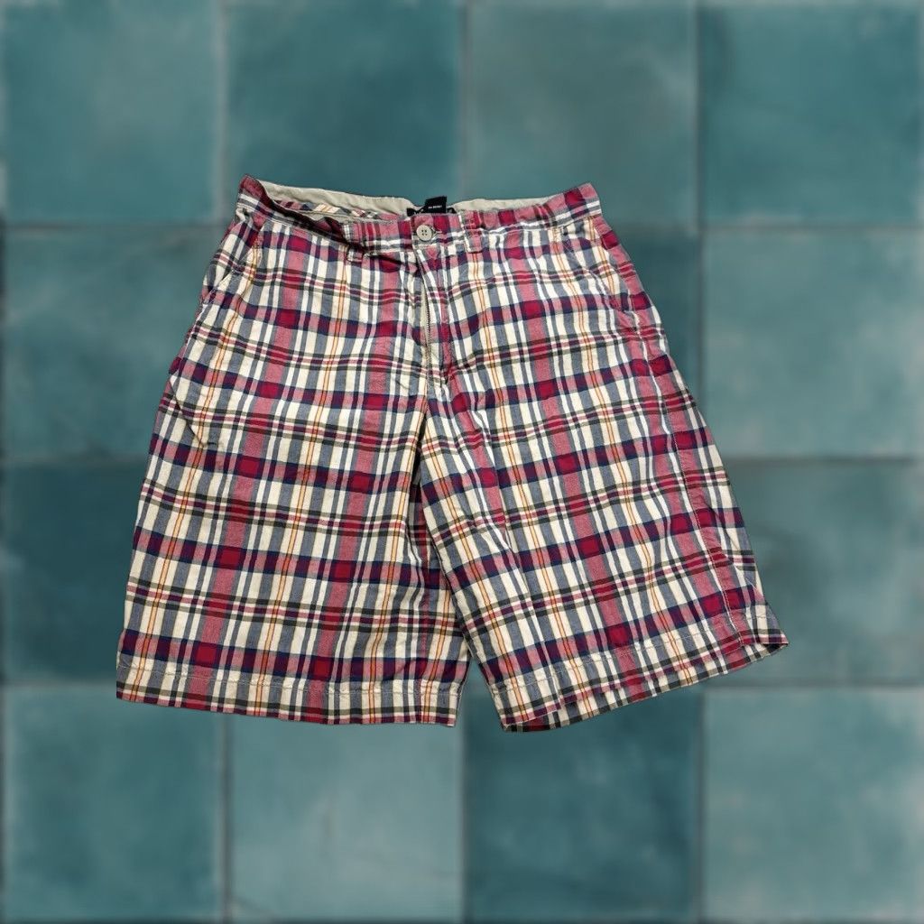 Saks Fifth Avenue VINTAGE Saks Fifth Ave Shorts Mens 34 Red Plaid Chino Size US 34 / EU 50 - 1 Thumbnail