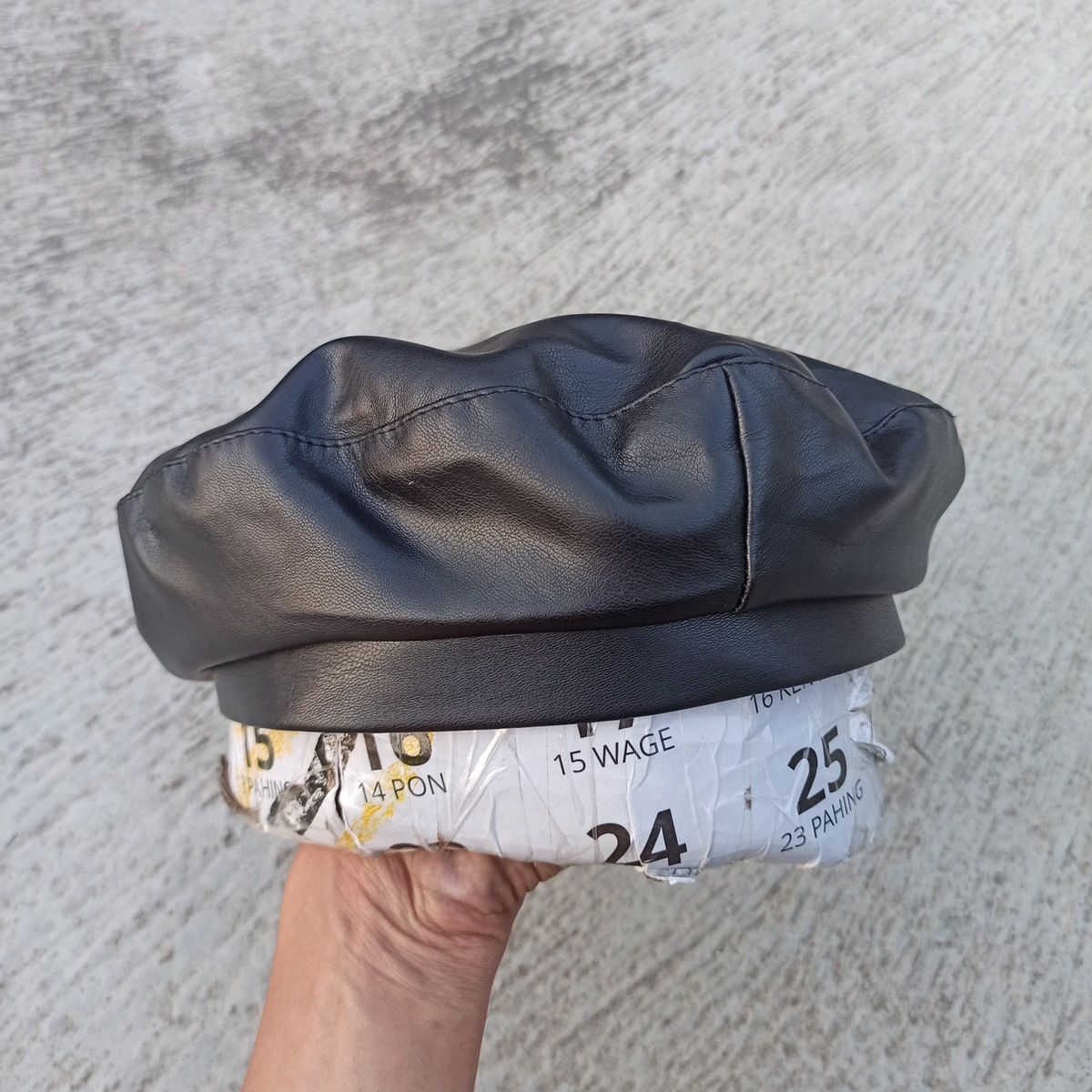 Leather Leather beret Size ONE SIZE - 5 Thumbnail