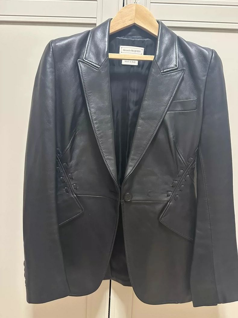 Alexander McQueen Alexander McQUEEN Leather jacket, brand new size 40 sheepsk Size XS / US 0-2 / IT 36-38 - 1 Thumbnail