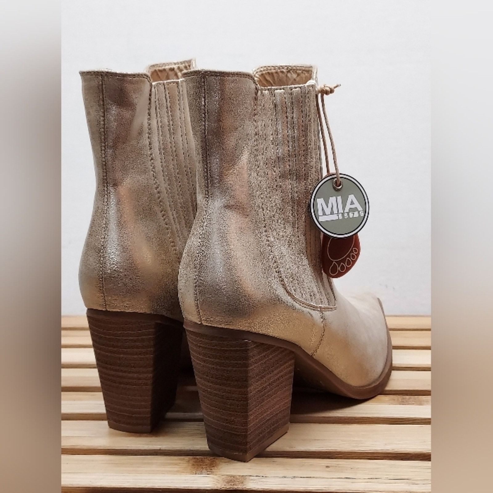 Other MIA Womens Prairie | Metallic | Heeled Western Boots Size 9 Size US 9 / IT 39 - 3 Thumbnail