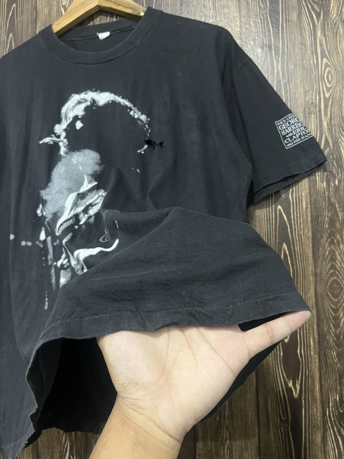 Band Tees × Vintage Vintage 90s Eric Clapton Tour Tshirt Size US L / EU 52-54 / 3 - 4 Thumbnail