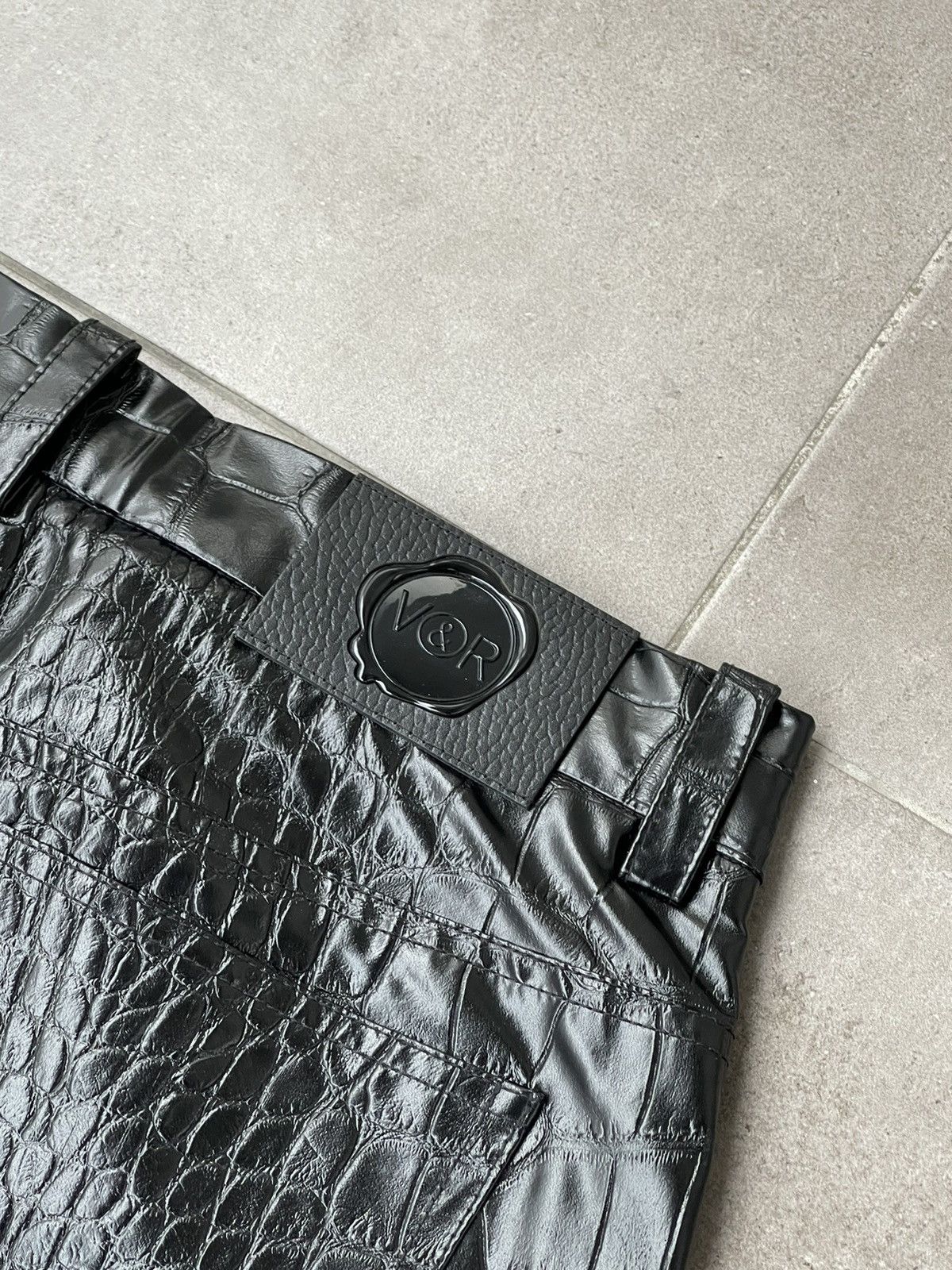Viktor & Rolf !DS! SS23 Viktor & Rolf Crocodile Faux Leather Black Pants Size US 32 / EU 48 - 20 Thumbnail