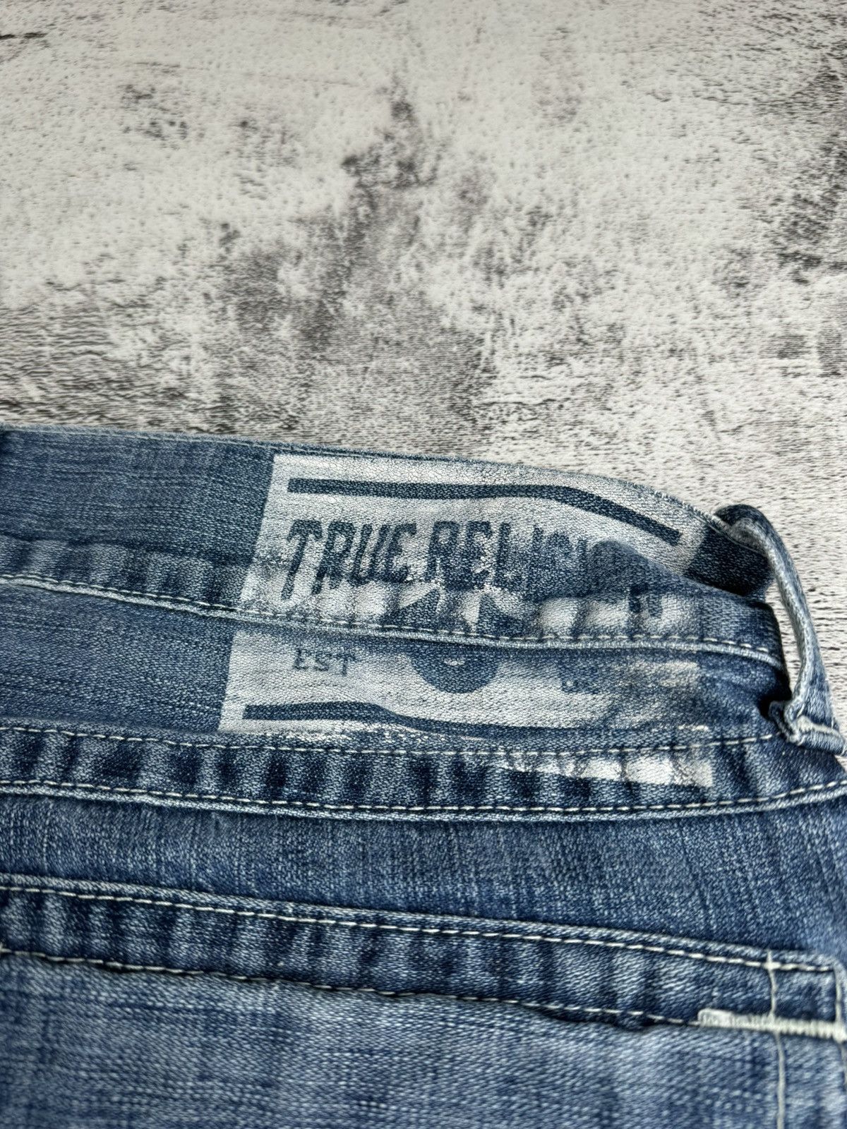 True Religion Vintage True Religion Y2K Distressed Faded Rap Jeans Denim Size US 32 / EU 48 - 9 Thumbnail