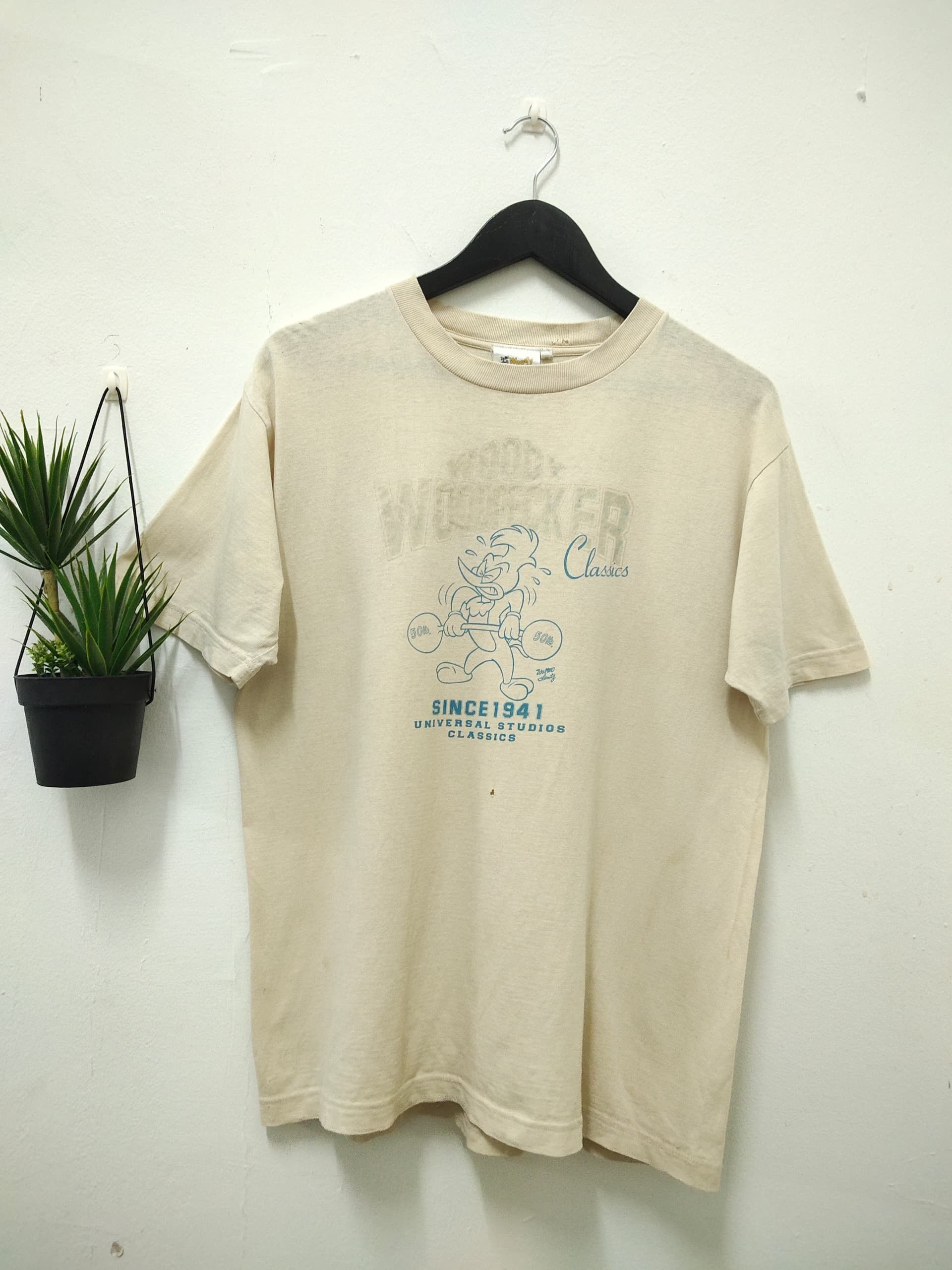 Universal Studios × Vintage Vintage Woody Woodpacker Universal studios distressed tee Size US L / EU 52-54 / 3 - 1 Thumbnail