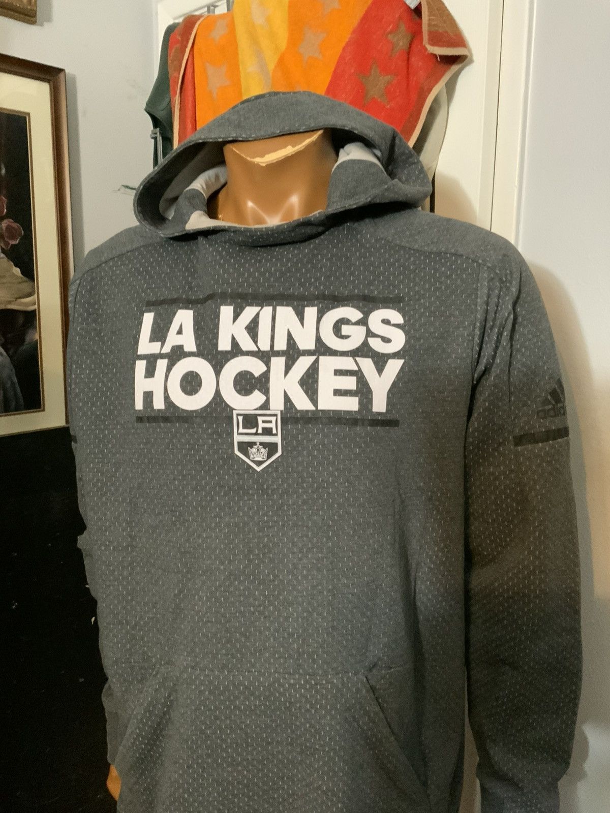 Adidas $100 Adidas NHL Los Angeles Kings Hockey 2018 Squad Hoodie Size US XL / EU 56 / 4 - 10 Thumbnail