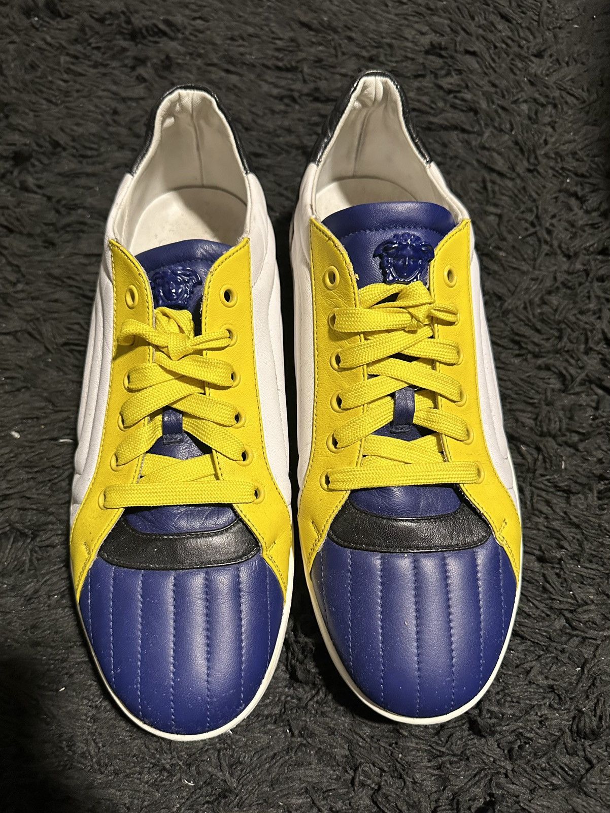 Versace Versace Men's Quilted Medusa Leather Trainers SIZE 9 (42) Size US 9 / EU 42 - 3 Thumbnail
